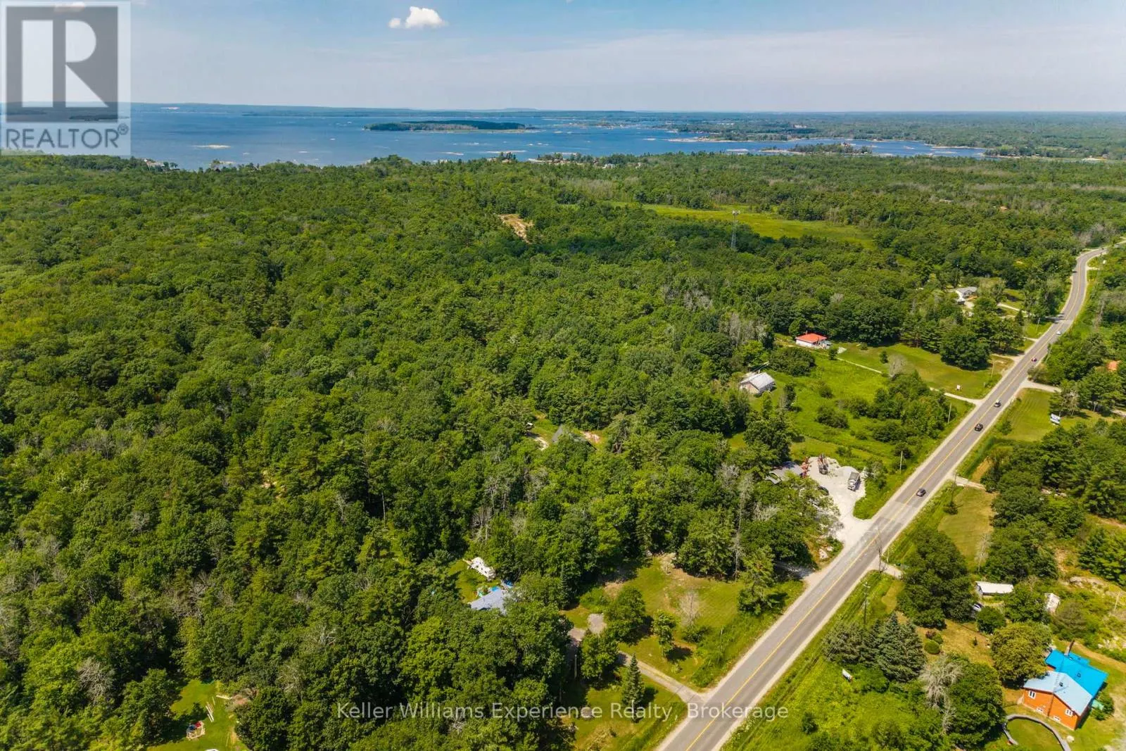 753 HONEY HARBOUR ROAD