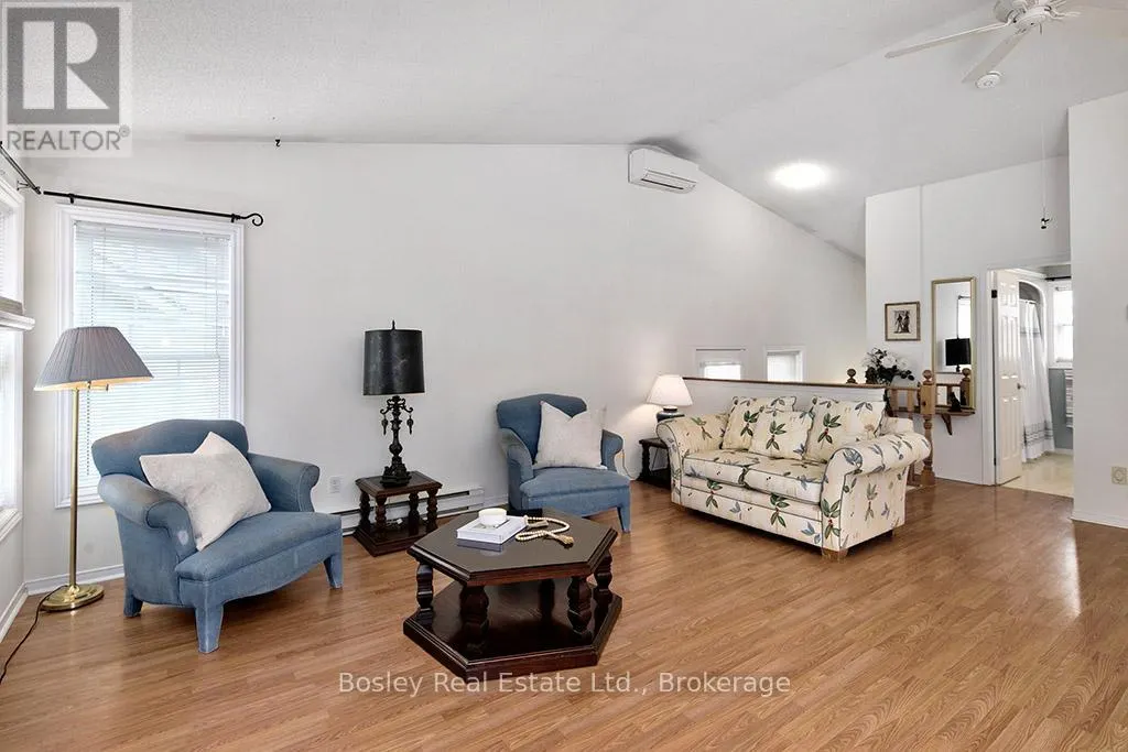 131 - 150 VICTORIA STREET S, #131