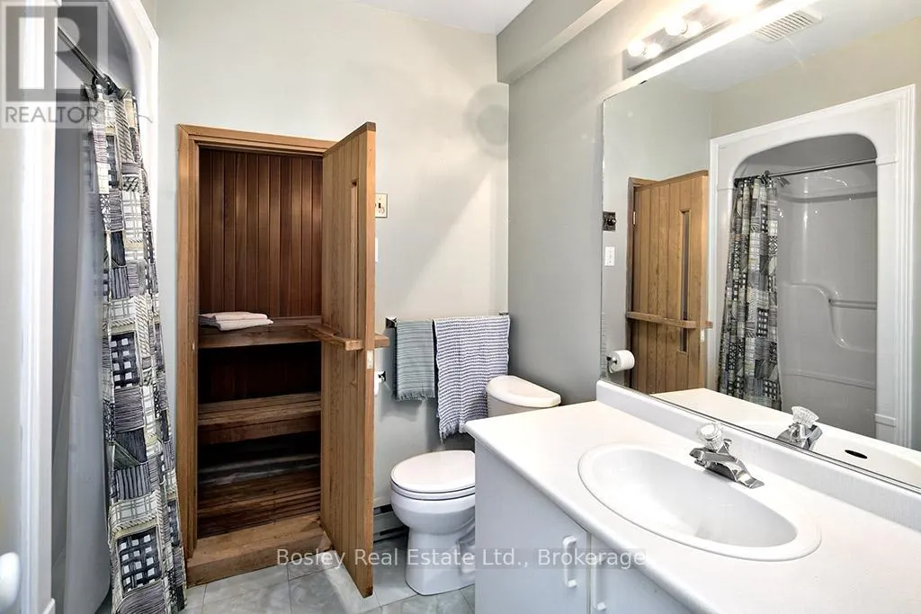 131 - 150 VICTORIA STREET S, #131