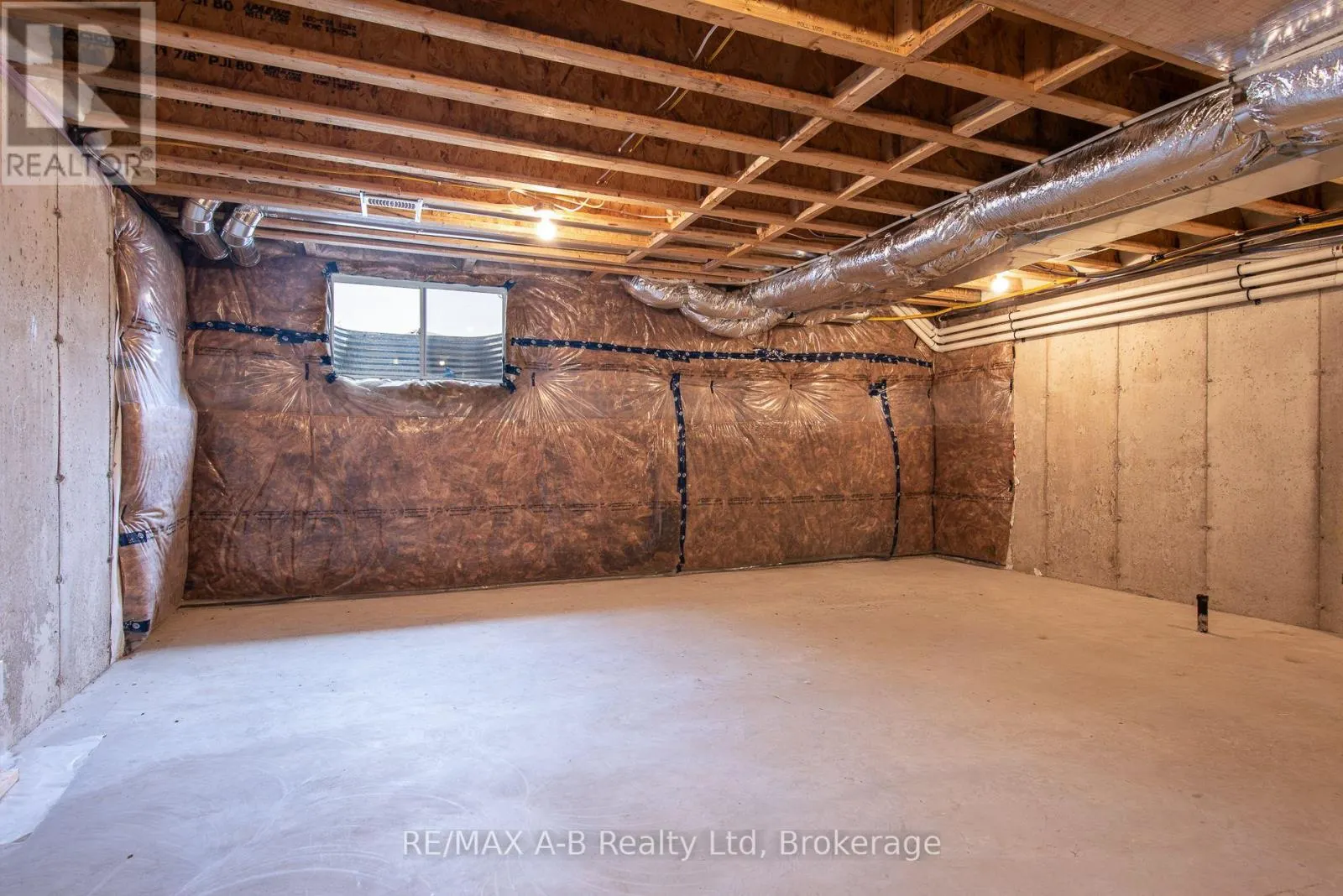 40 - 350 O'LOANE AVENUE, #40