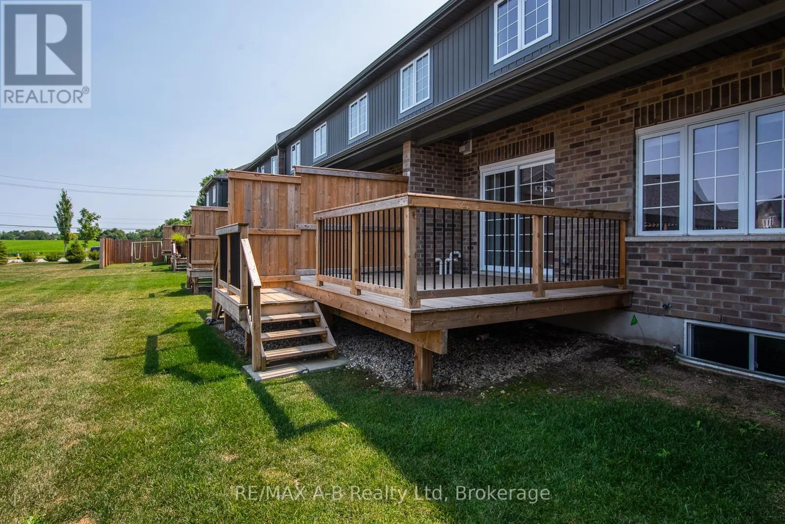 40 - 350 O'LOANE AVENUE, #40