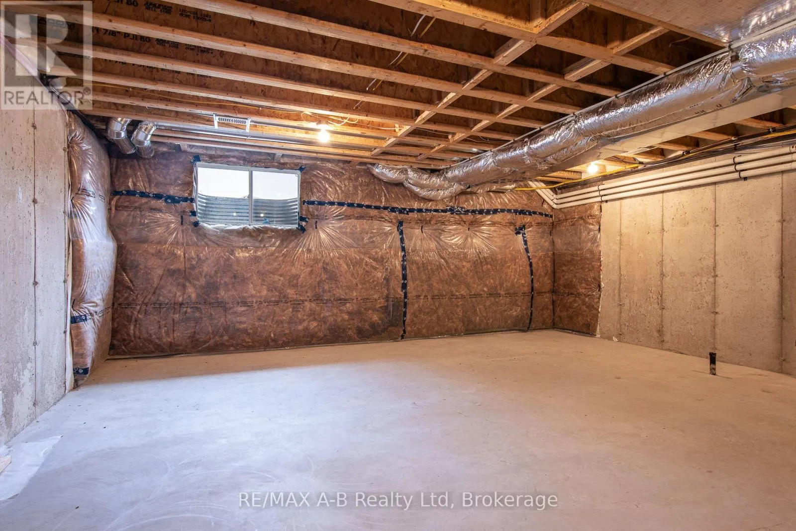 40 - 350 O'LOANE AVENUE, #40