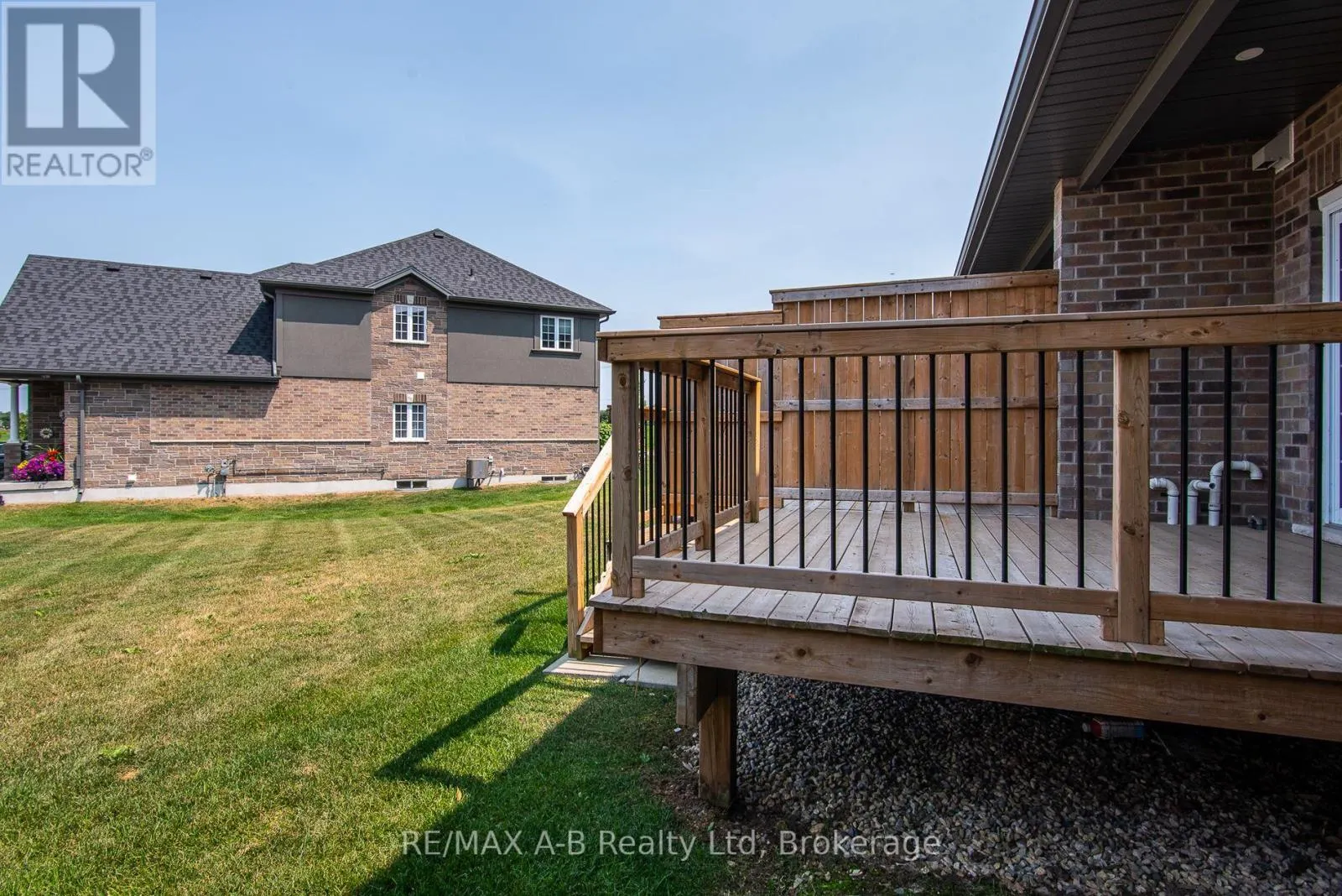 40 - 350 O'LOANE AVENUE, #40