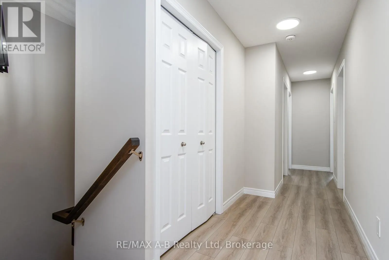 40 - 350 O'LOANE AVENUE, #40