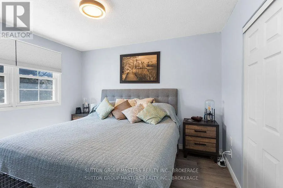 28 - 19 MACPHERSON AVENUE W, #28