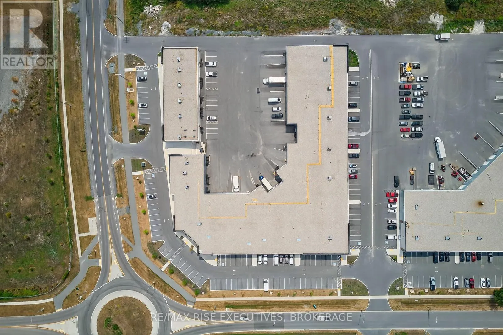 11 - 1325 CENTENNIAL DRIVE N, #11