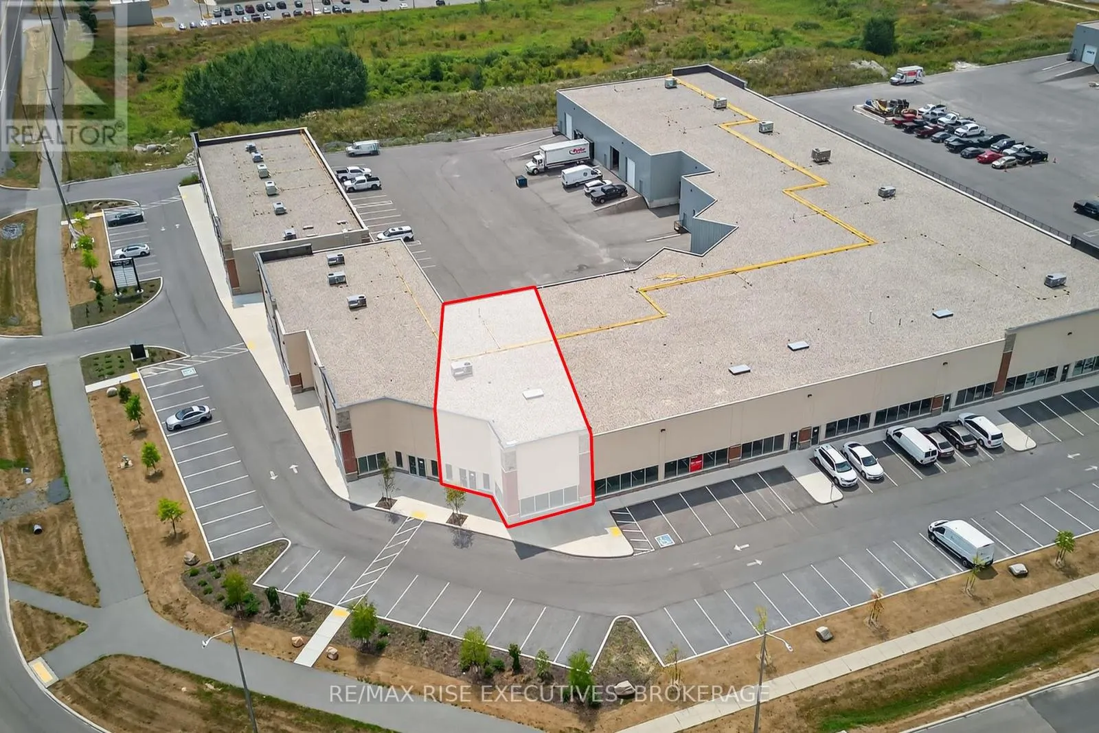 11 - 1325 CENTENNIAL DRIVE N, #11