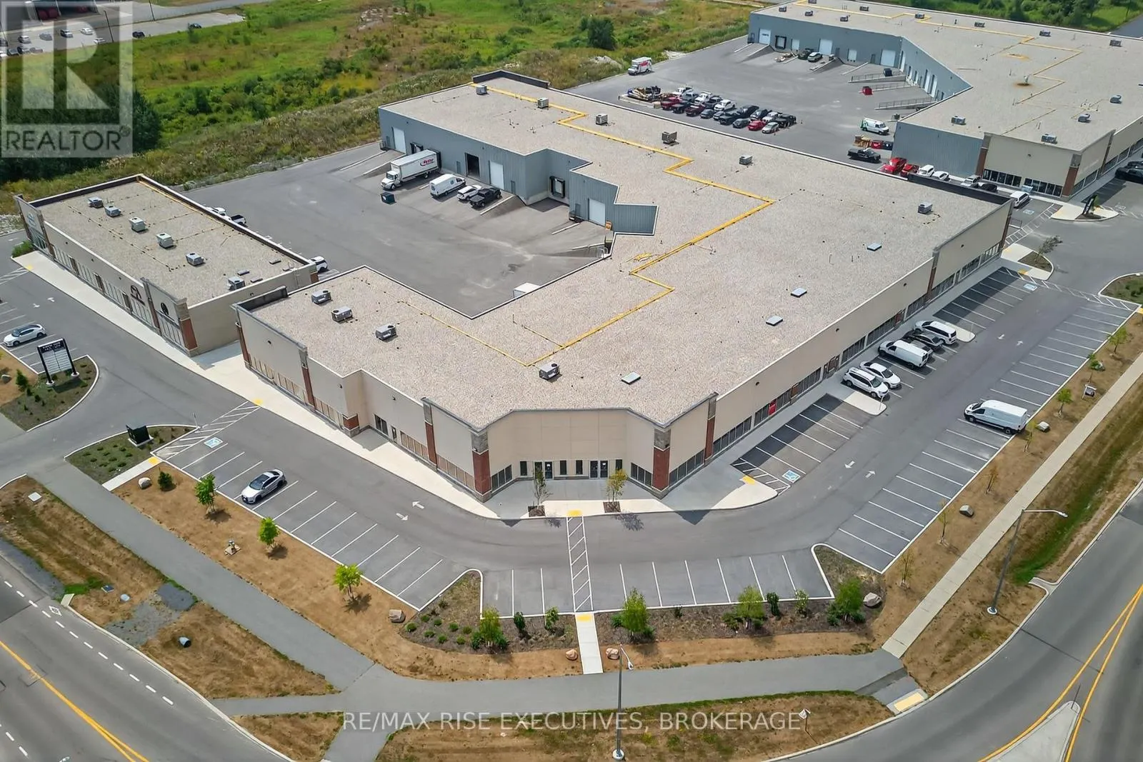 11 - 1325 CENTENNIAL DRIVE N, #11
