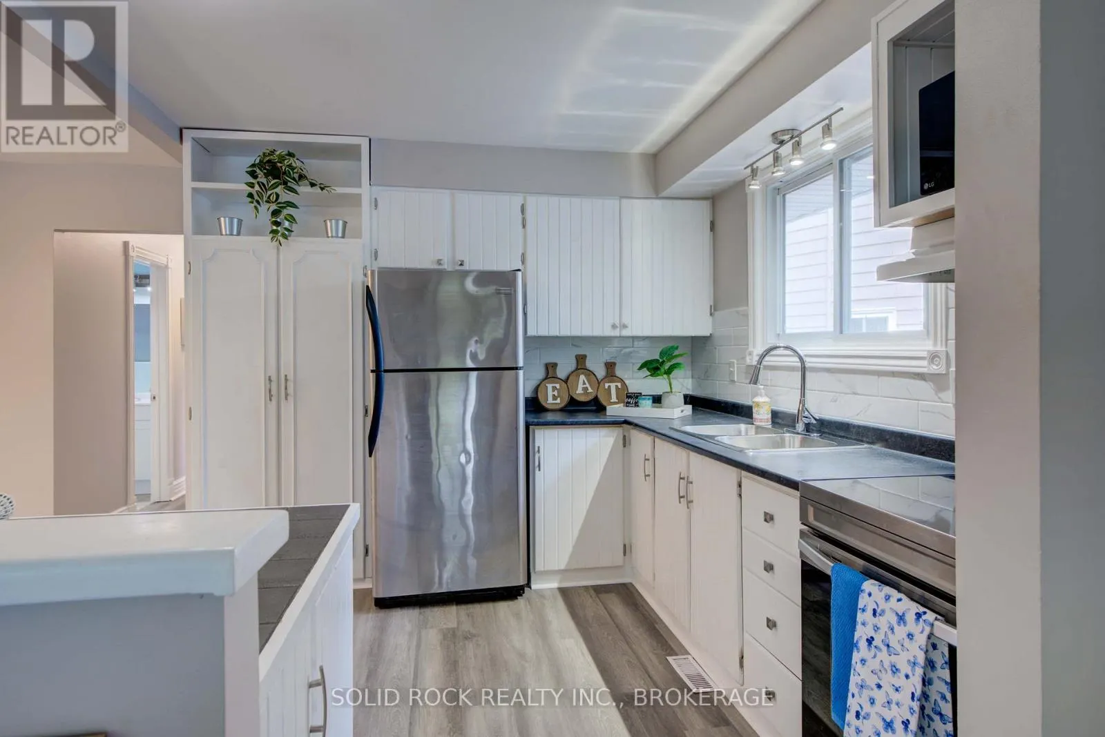 760 GROUSE CRESCENT