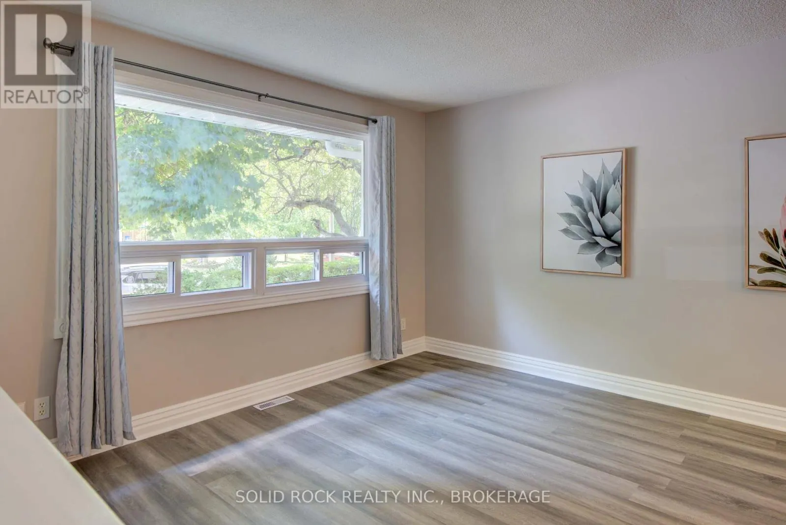 760 GROUSE CRESCENT