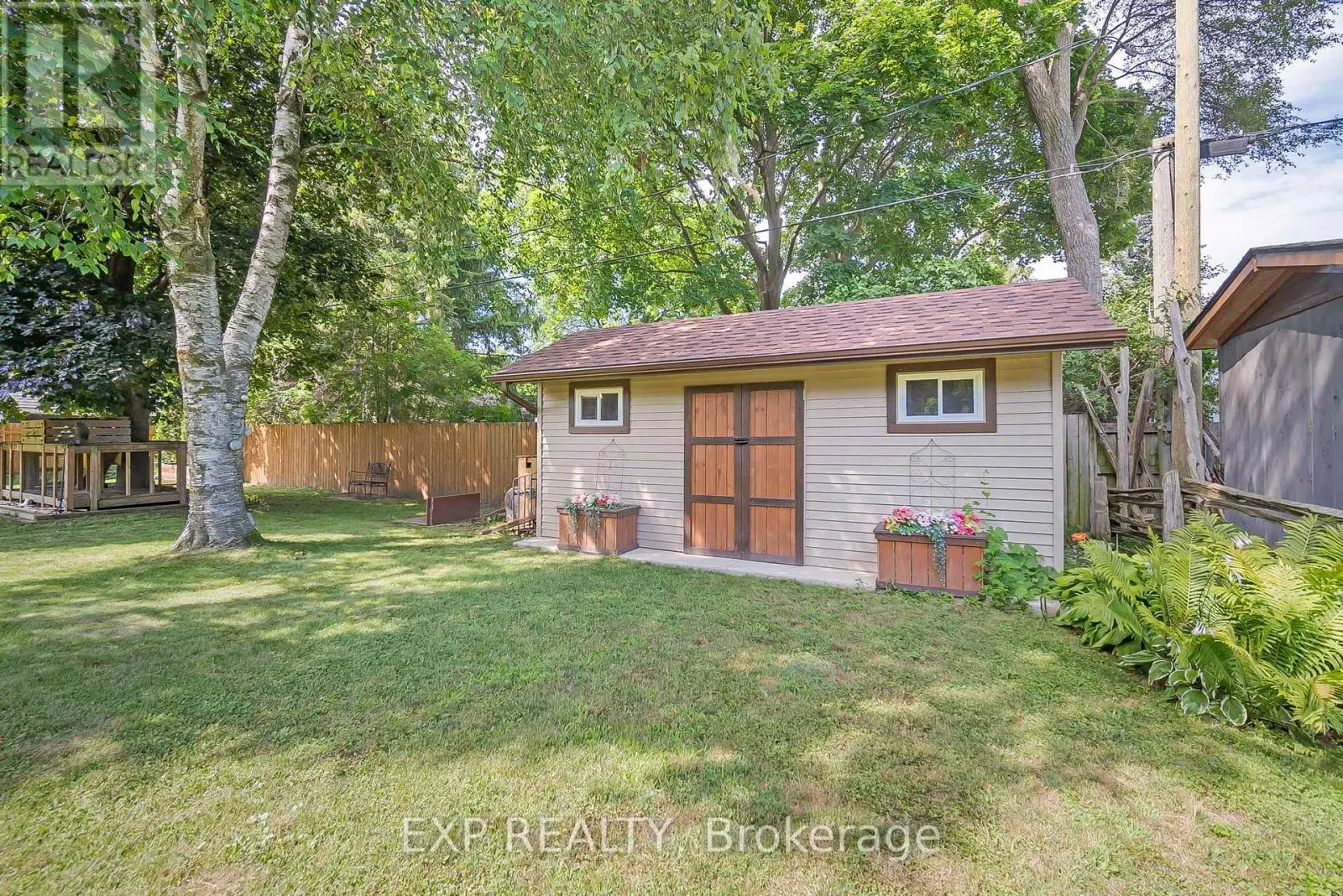15 HAWTHORNE ROAD