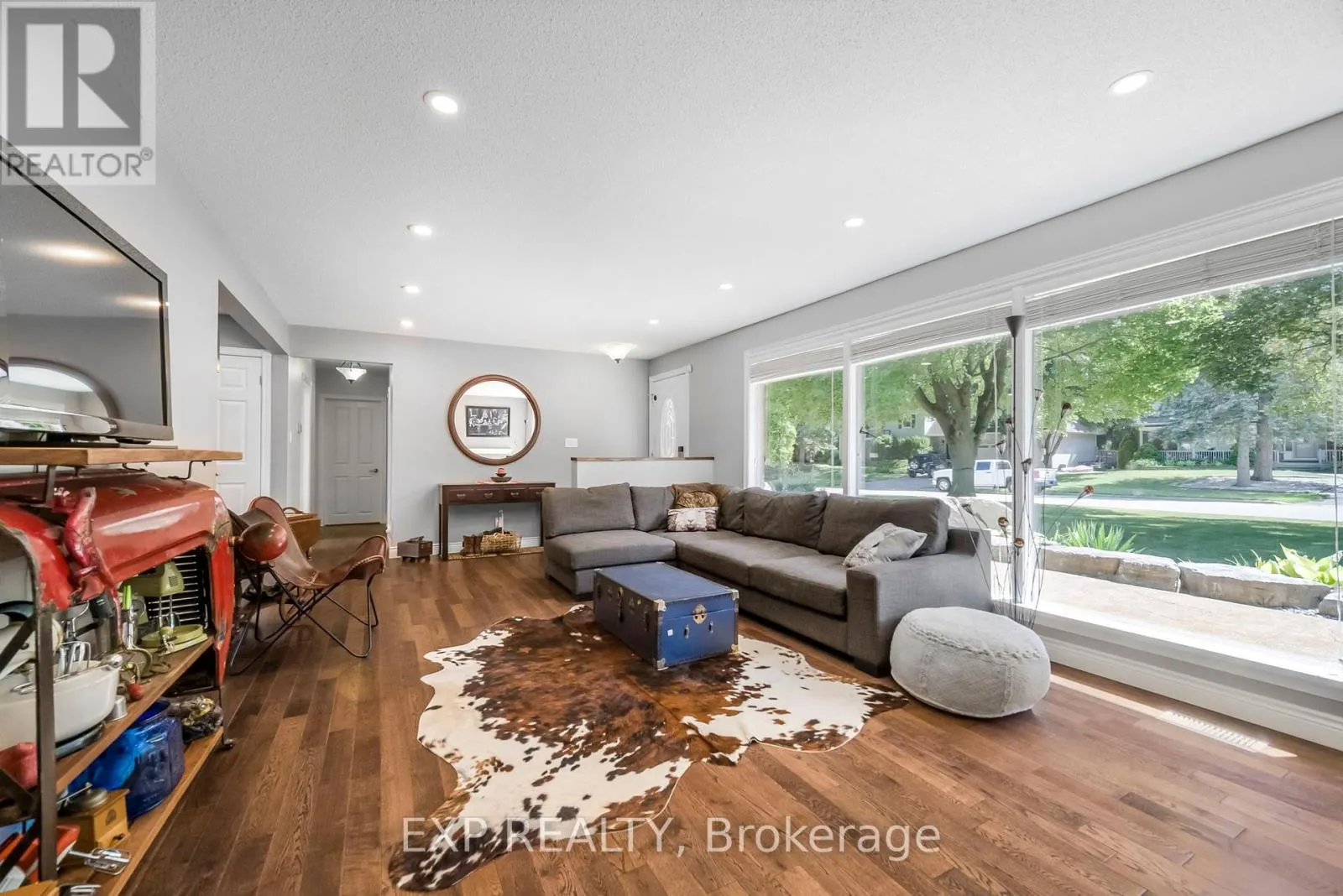 15 HAWTHORNE ROAD