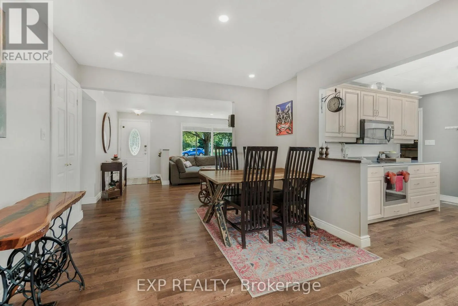 15 HAWTHORNE ROAD