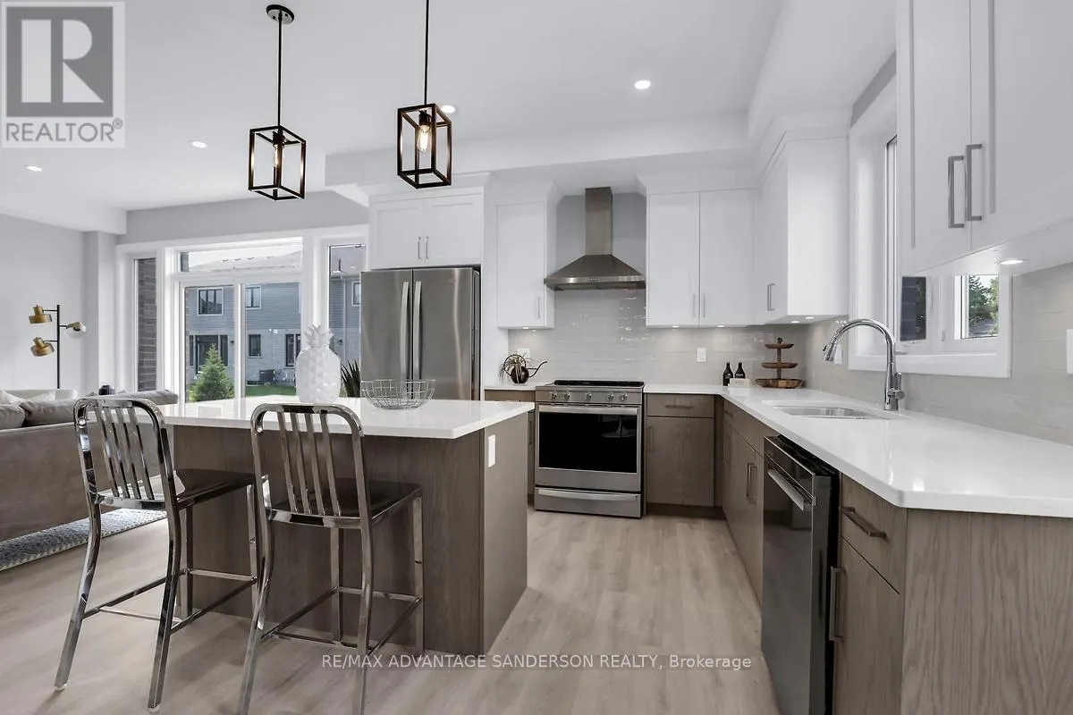 124 - 93 STONEFIELD LANE, #124