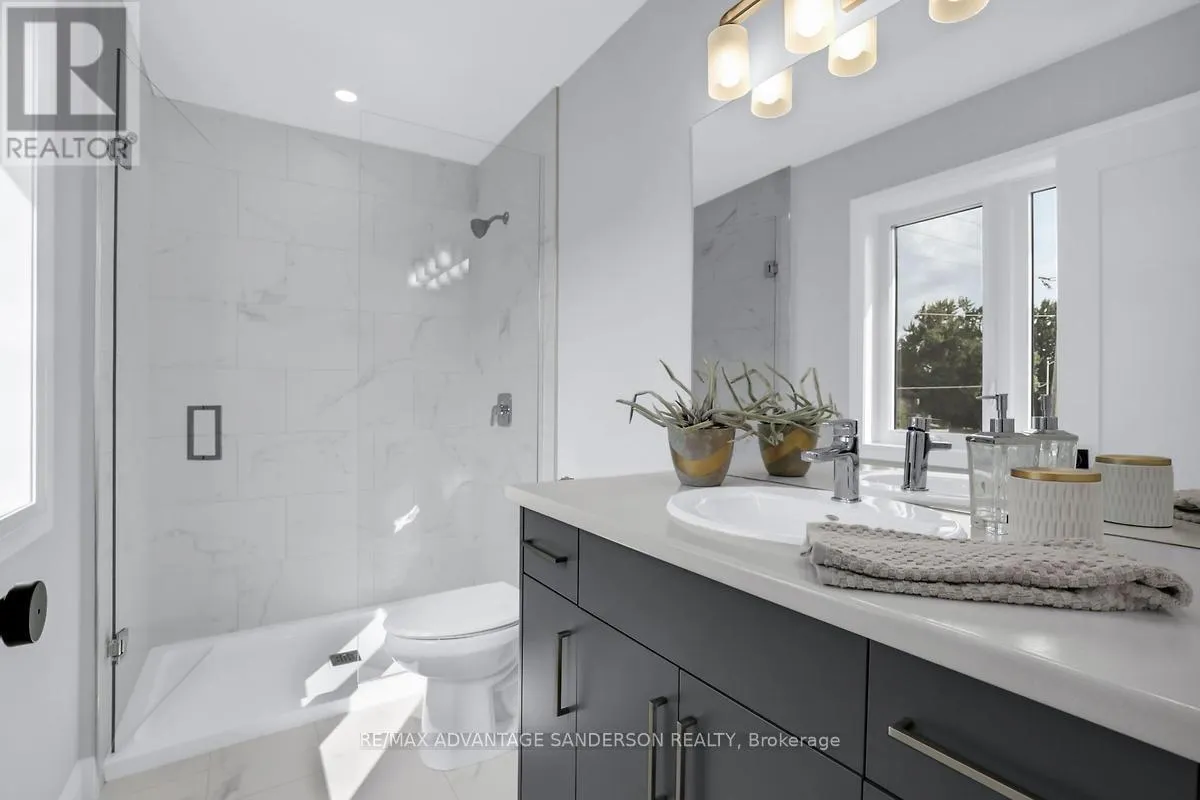 124 - 93 STONEFIELD LANE, #124
