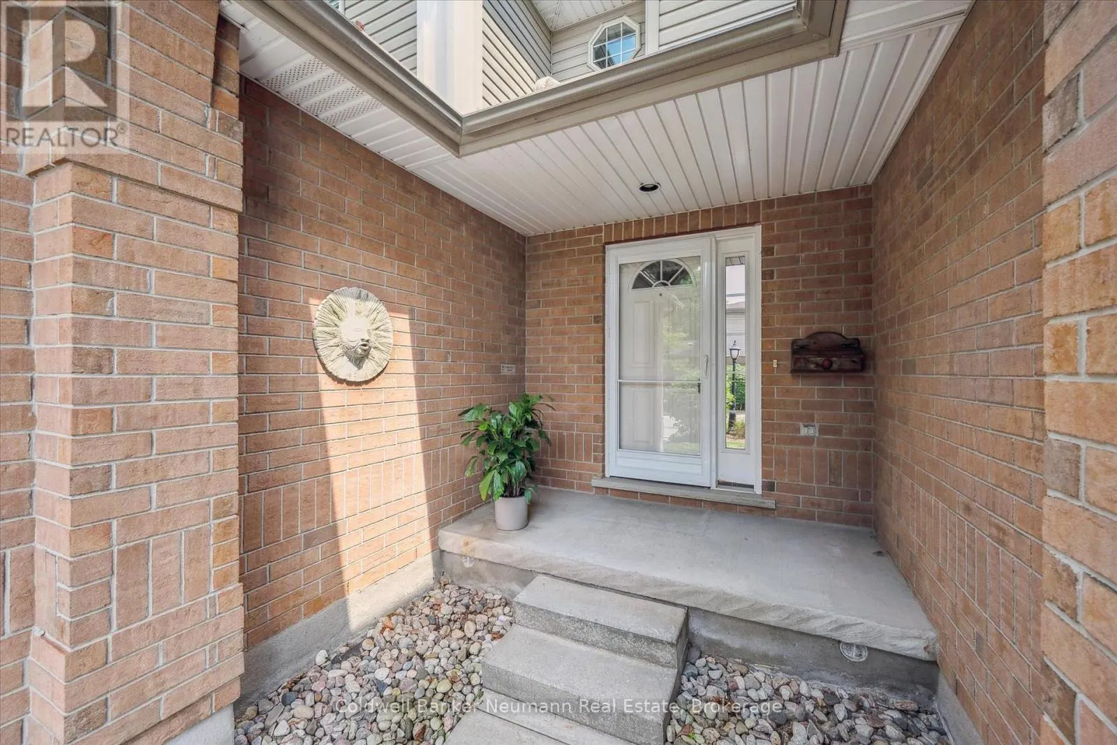 17 - 784 GORDON STREET, #17