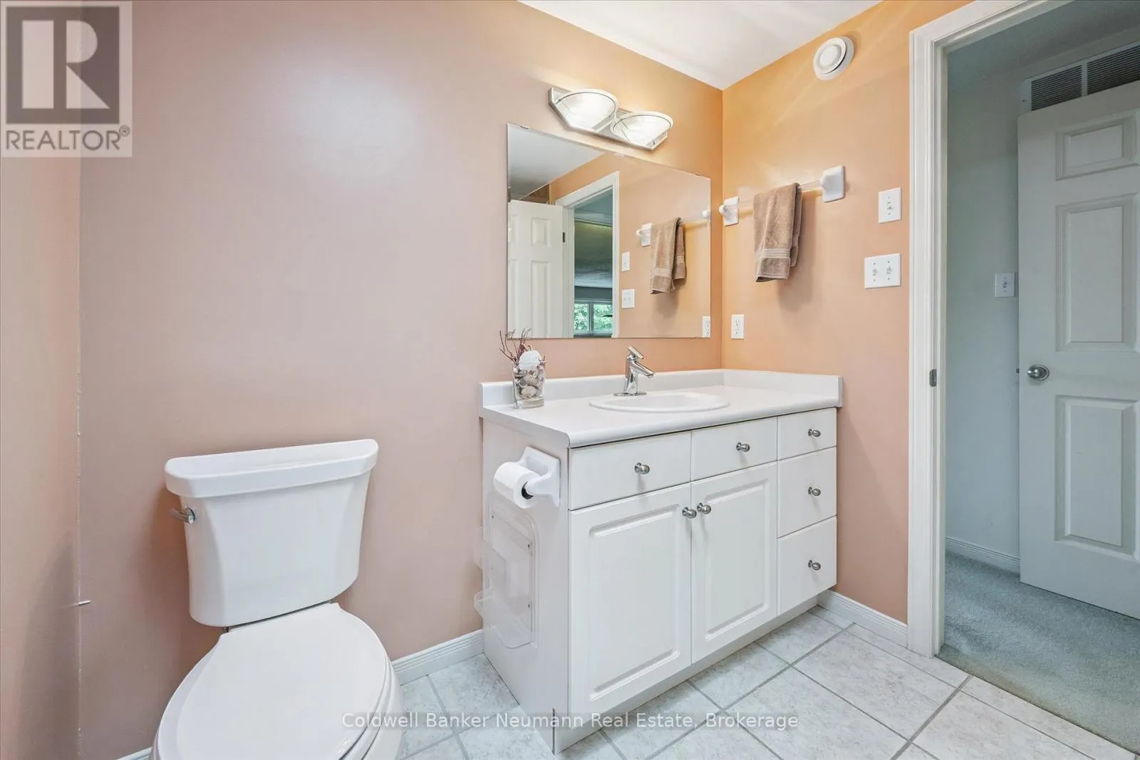 17 - 784 GORDON STREET, #17