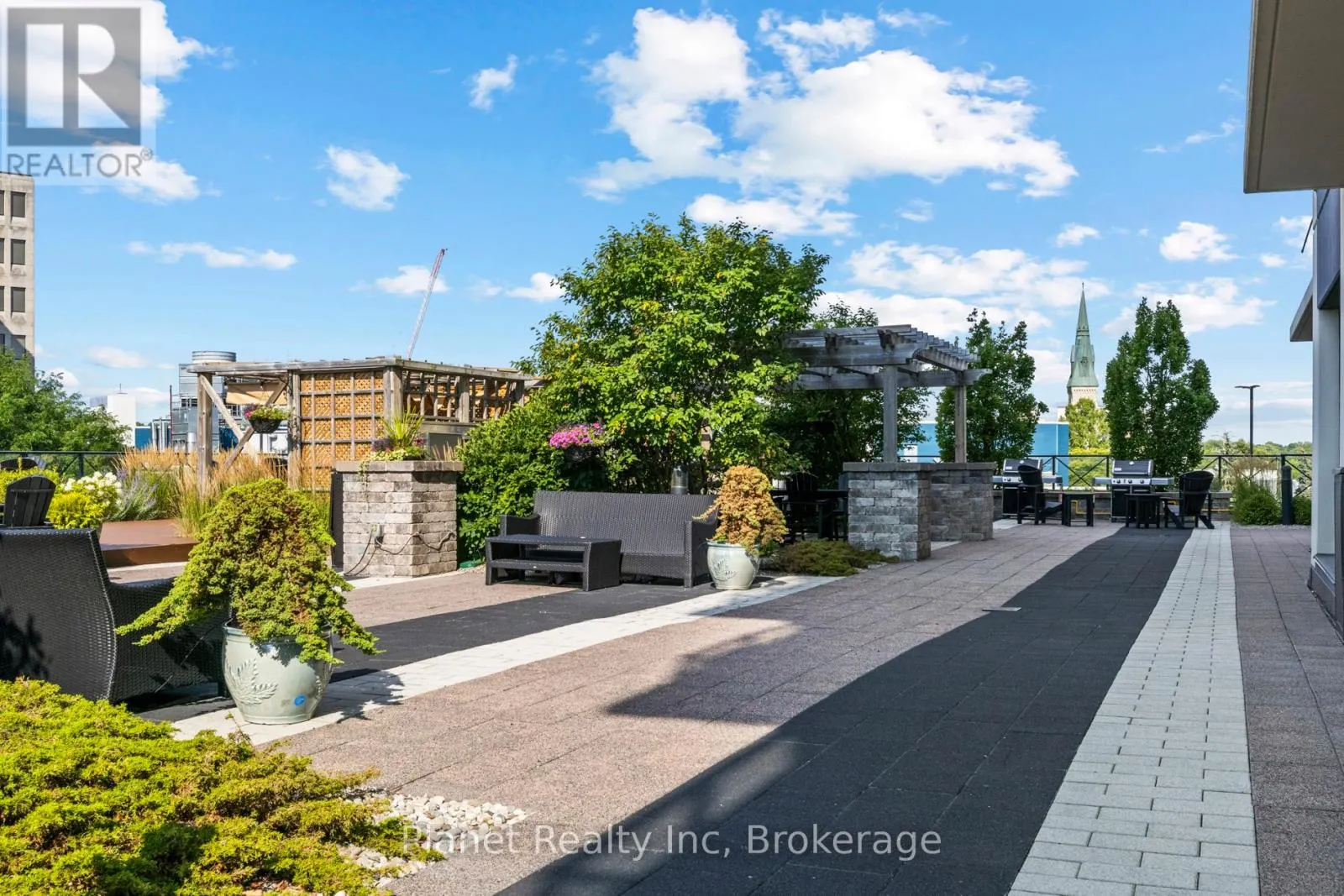 1607 - 160 MACDONELL STREET, #1607