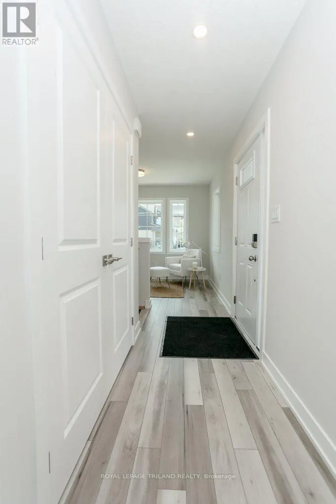 1 HARROW LANE