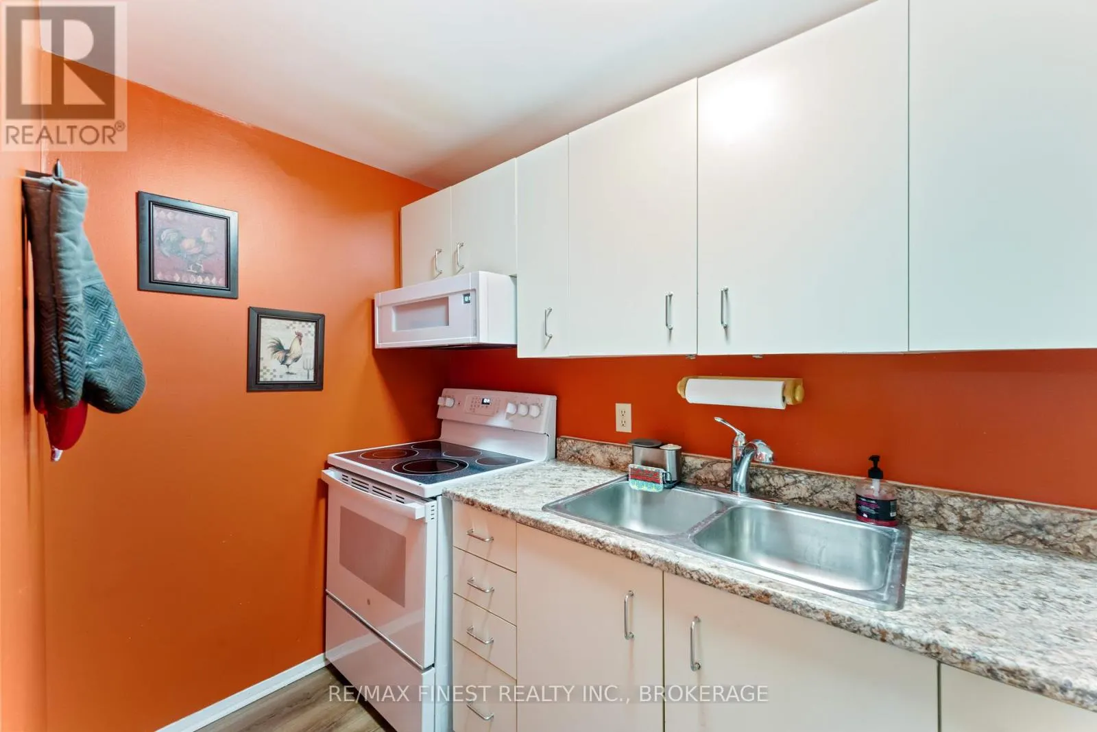 102 - 580 ARMSTRONG ROAD, #102