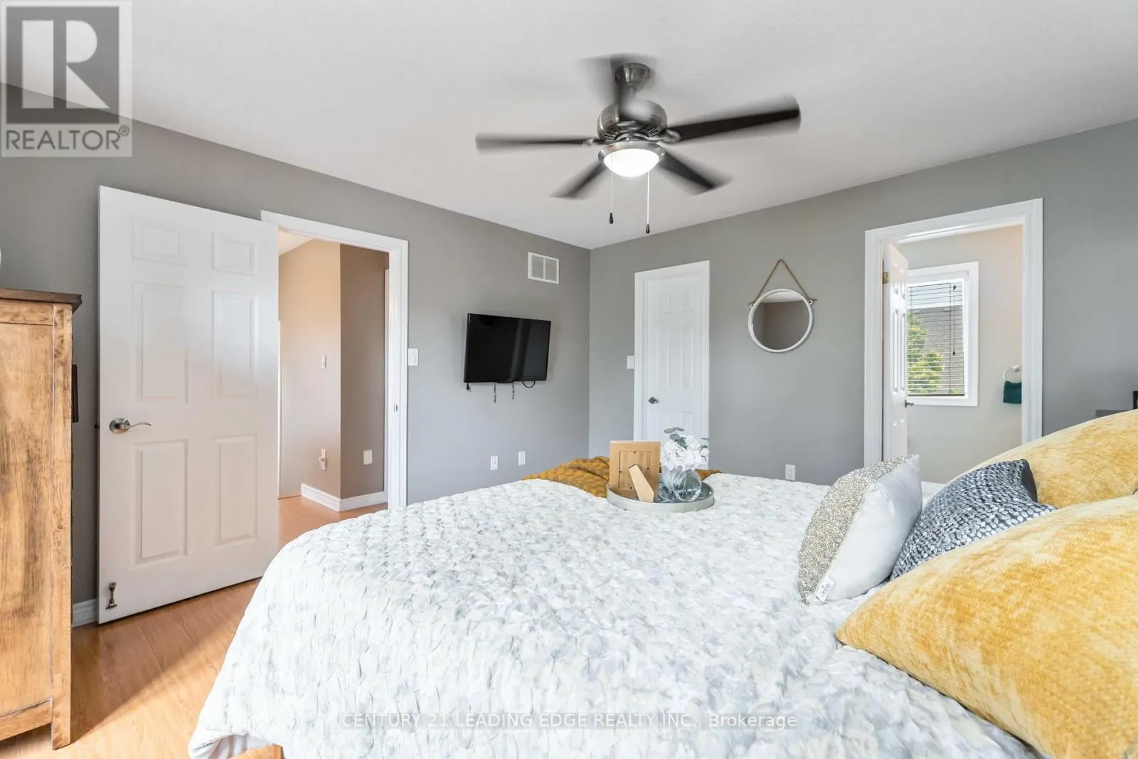 117 THOROUGHBRED BOULEVARD