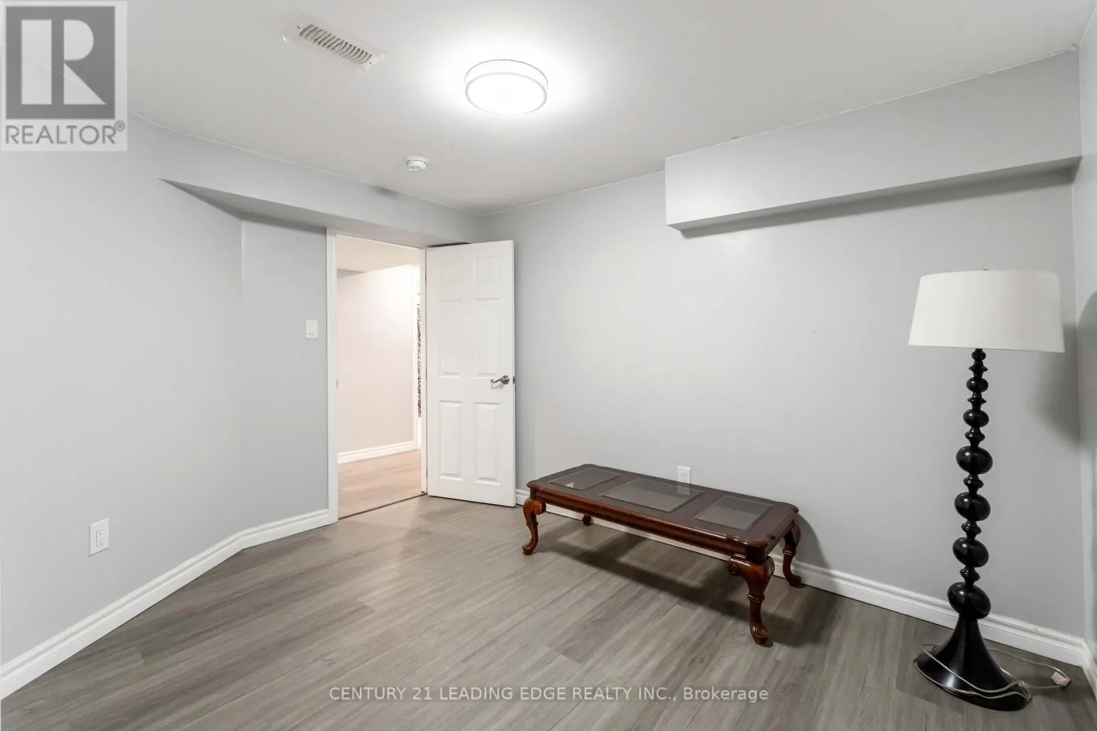 117 THOROUGHBRED BOULEVARD