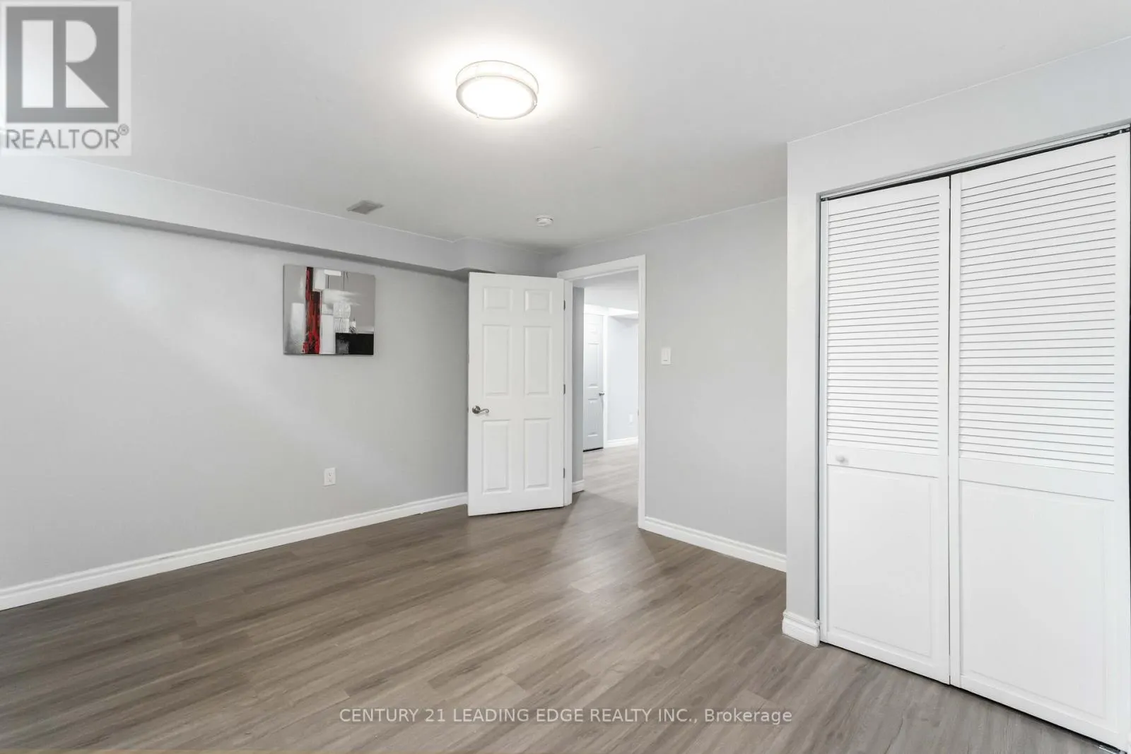 117 THOROUGHBRED BOULEVARD