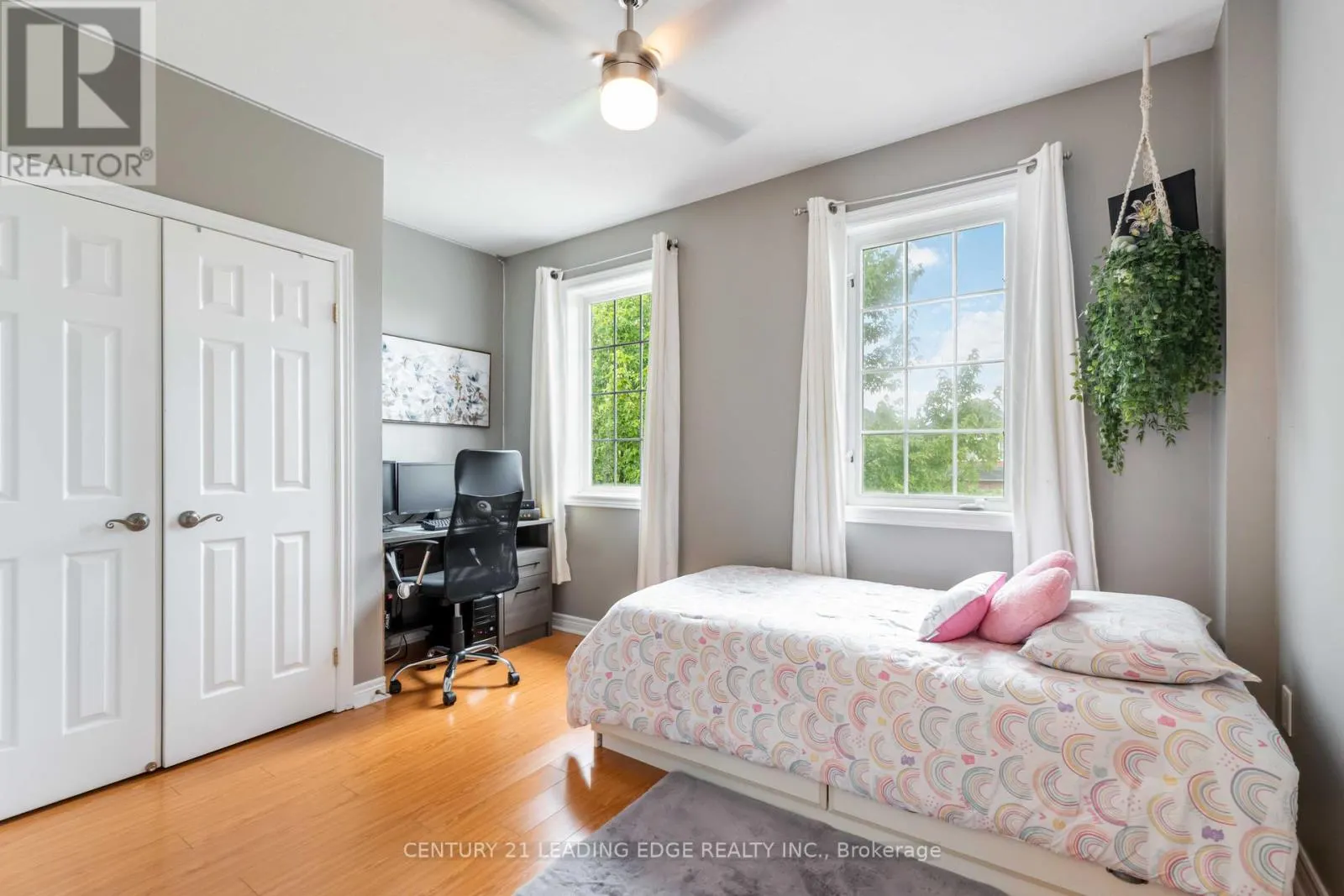 117 THOROUGHBRED BOULEVARD