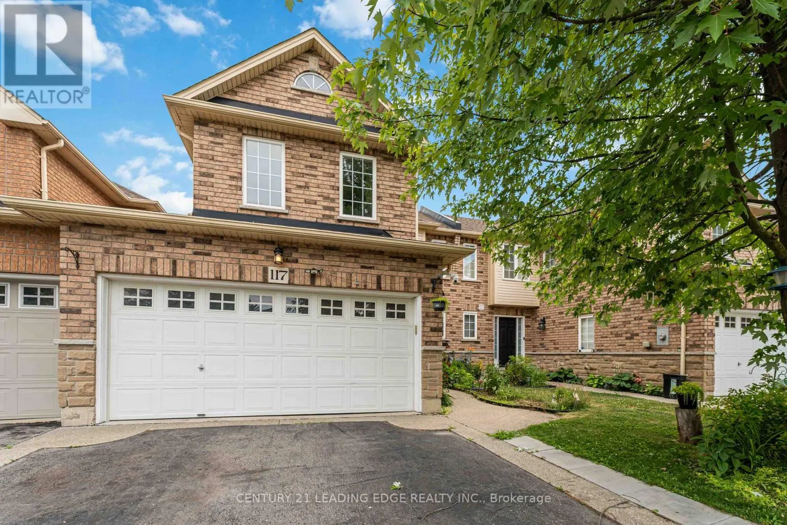 117 THOROUGHBRED BOULEVARD