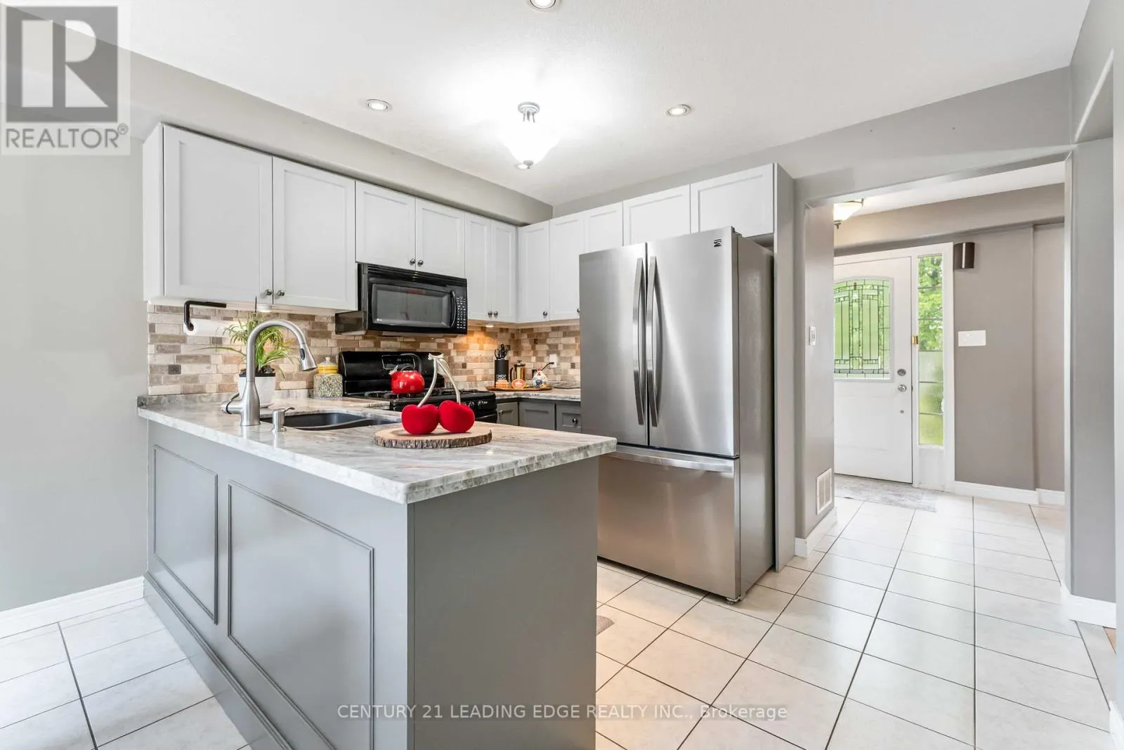117 THOROUGHBRED BOULEVARD