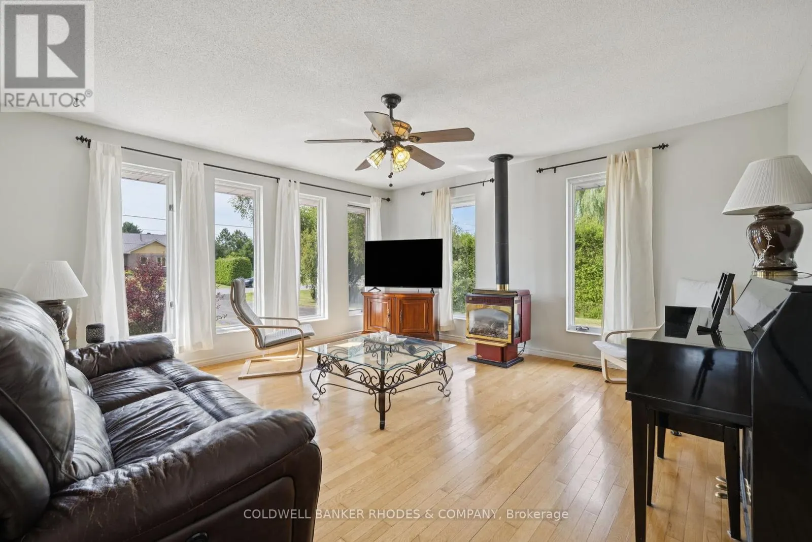 17 TELEGRAPH CRESCENT
