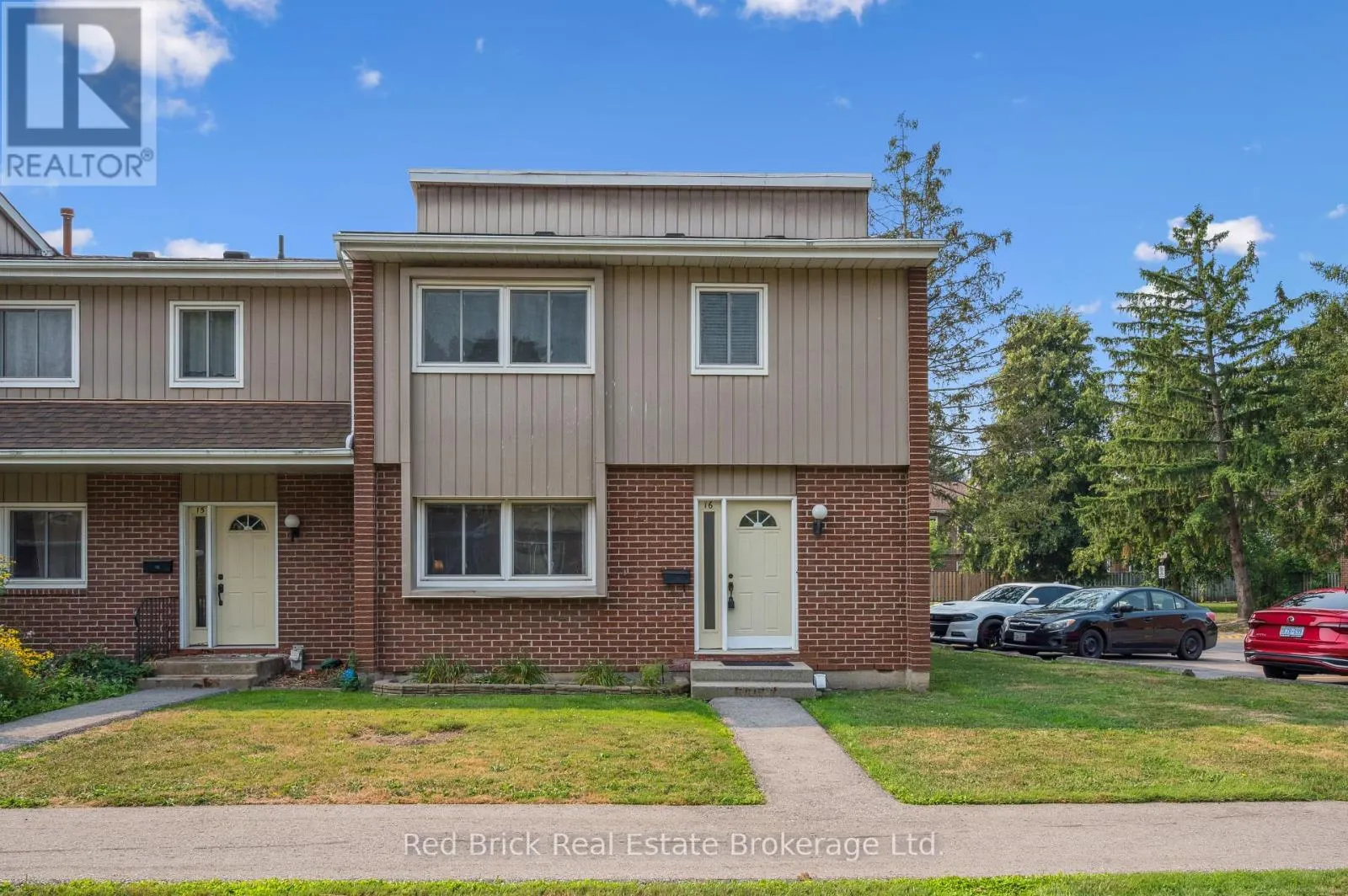 16 - 121 UNIVERSITY AVENUE E, #16