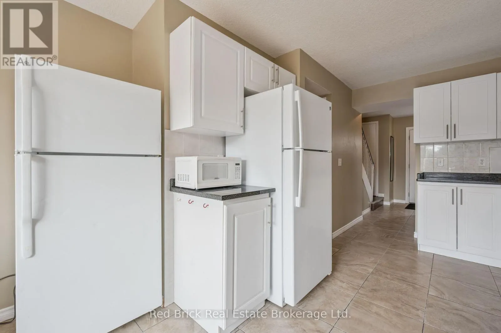 16 - 121 UNIVERSITY AVENUE E, #16