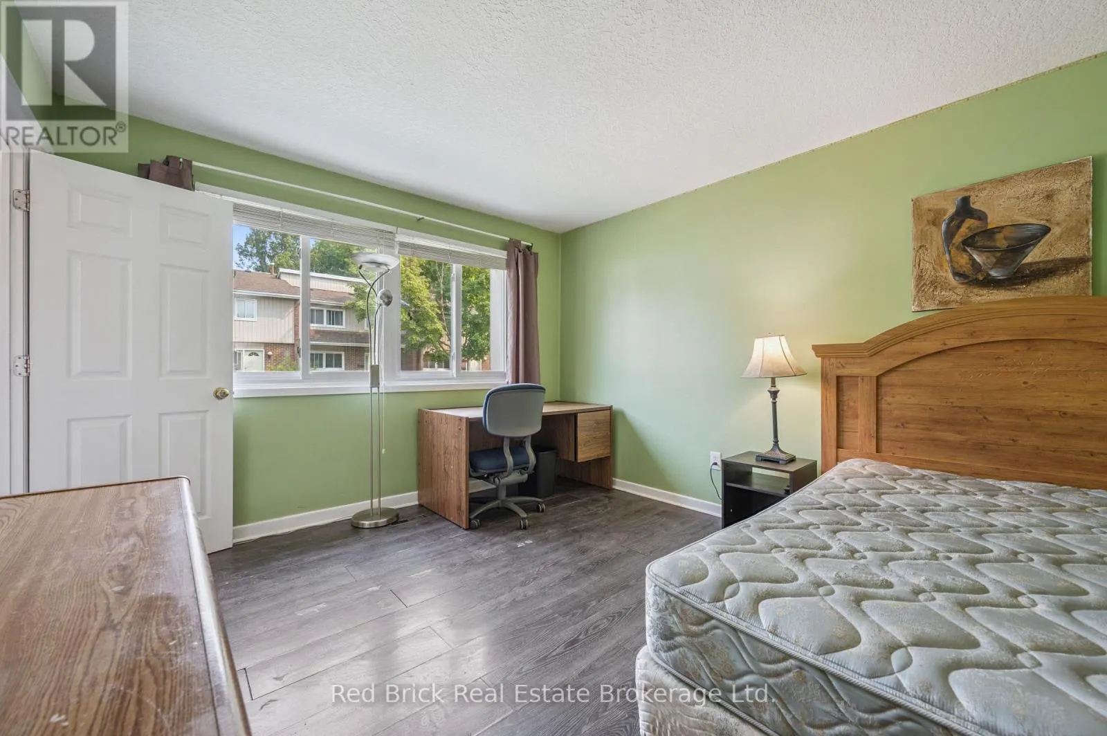 16 - 121 UNIVERSITY AVENUE E, #16