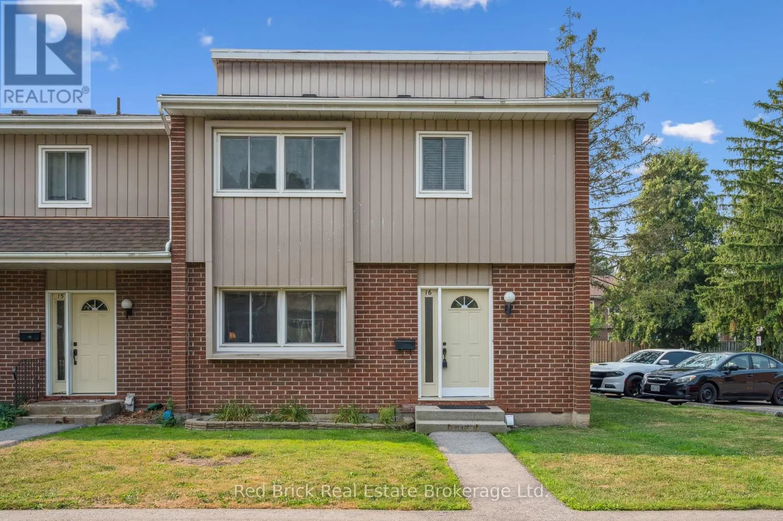 16 - 121 UNIVERSITY AVENUE E, #16