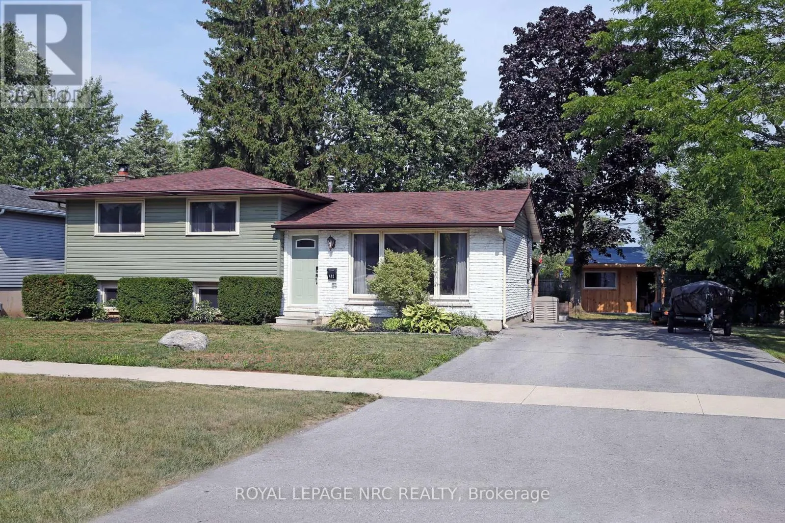 410 LAKESIDE ROAD