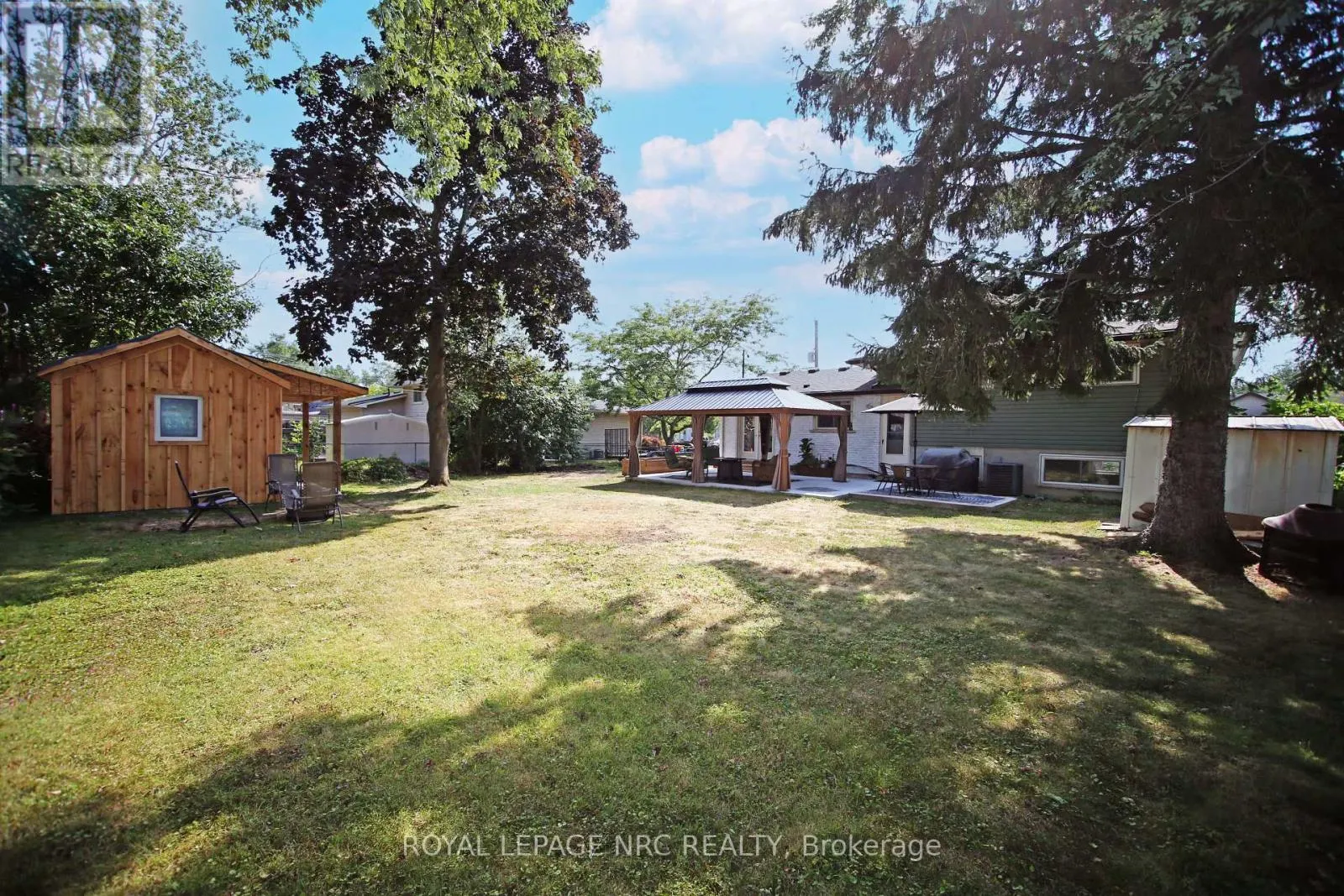 410 LAKESIDE ROAD