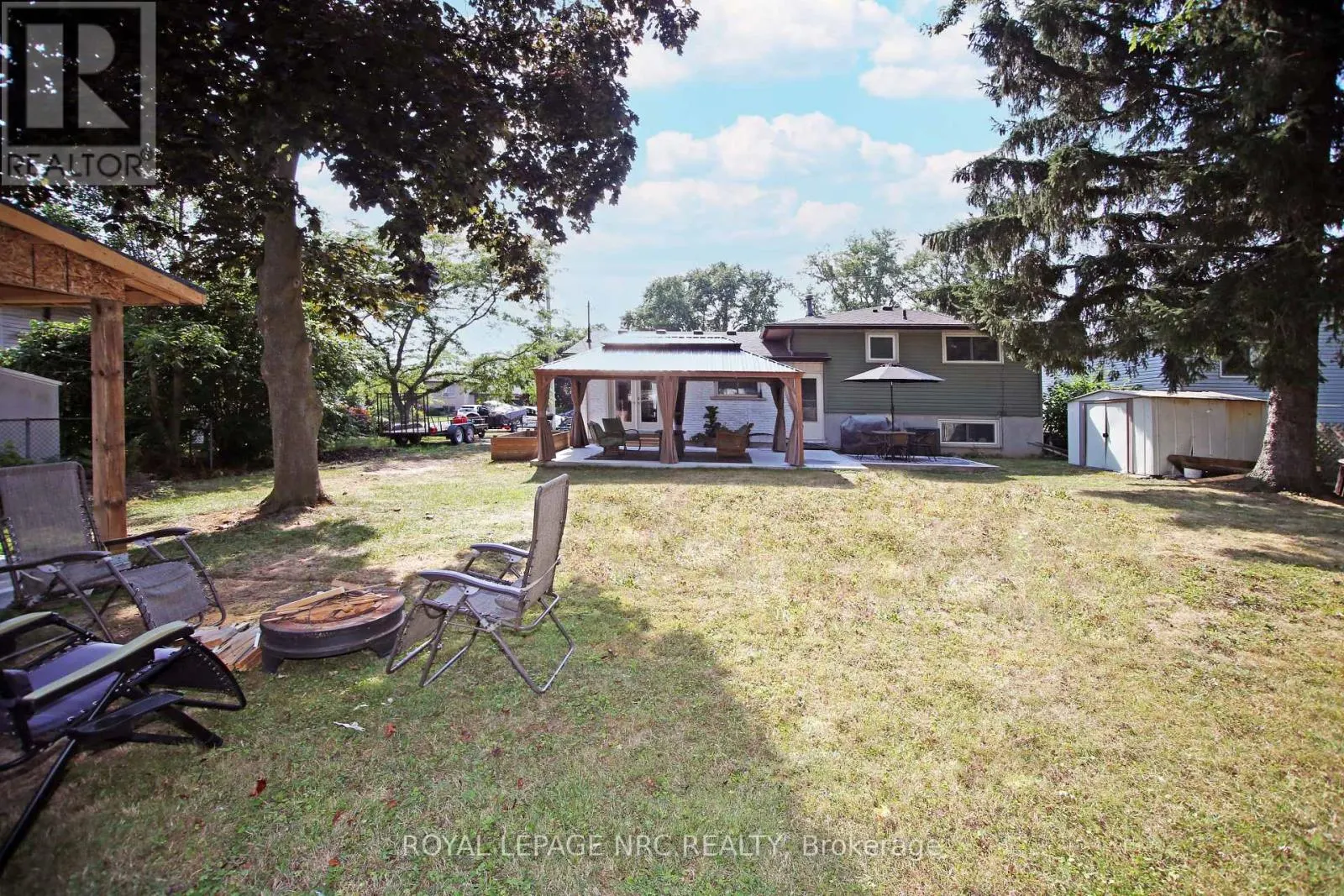 410 LAKESIDE ROAD