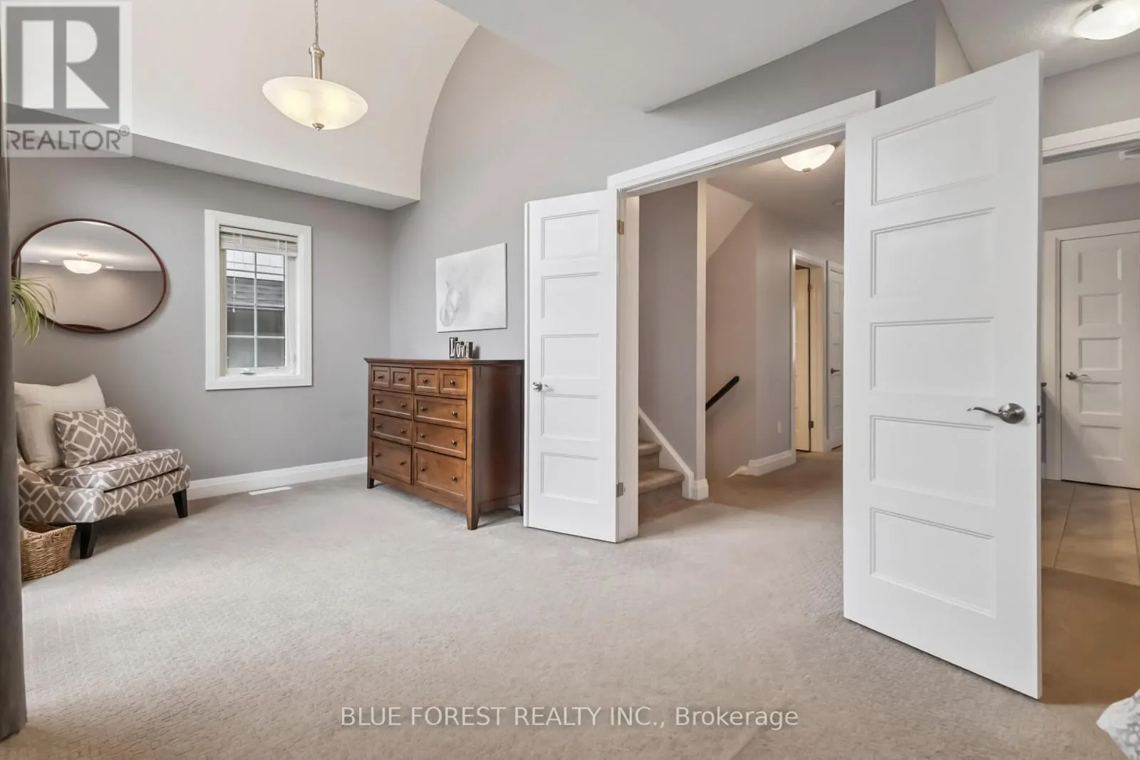 102 - 275 CALLAWAY ROAD, #102