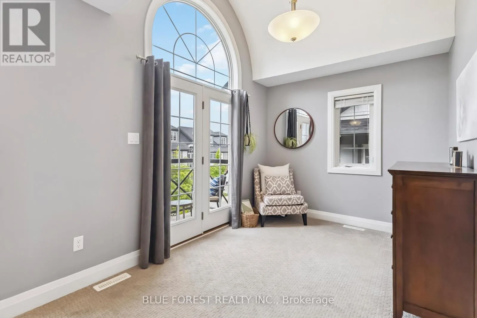 102 - 275 CALLAWAY ROAD, #102