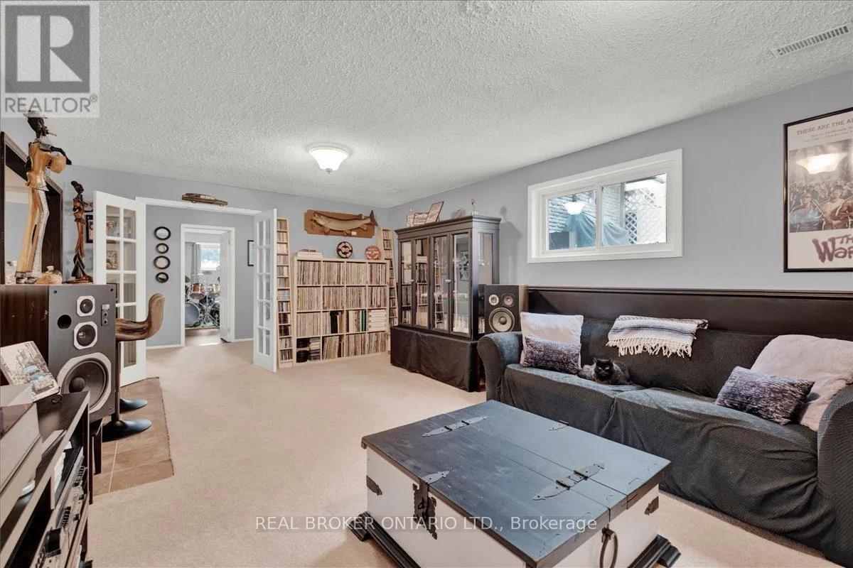 51 SOUTHGLEN ROAD