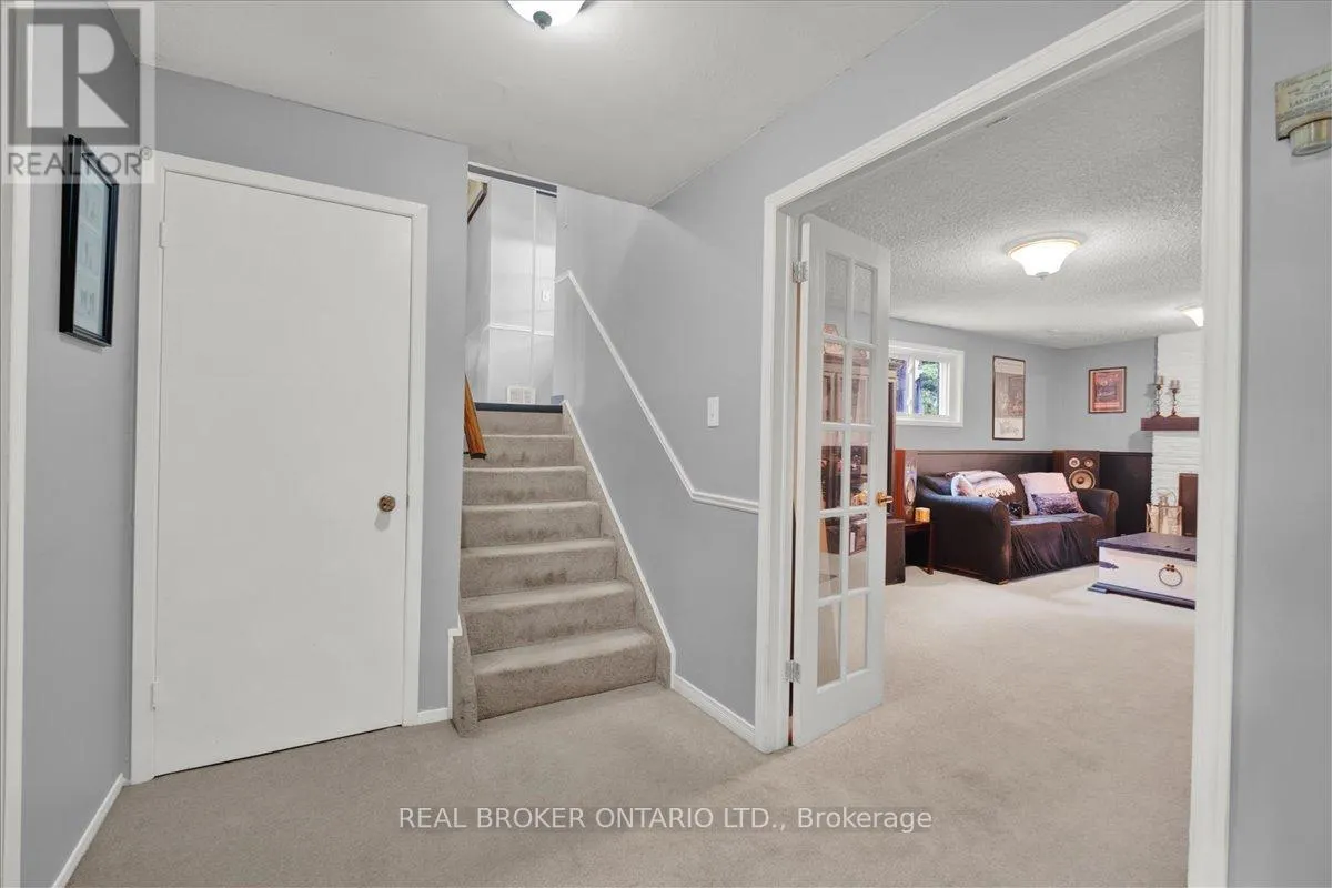 51 SOUTHGLEN ROAD