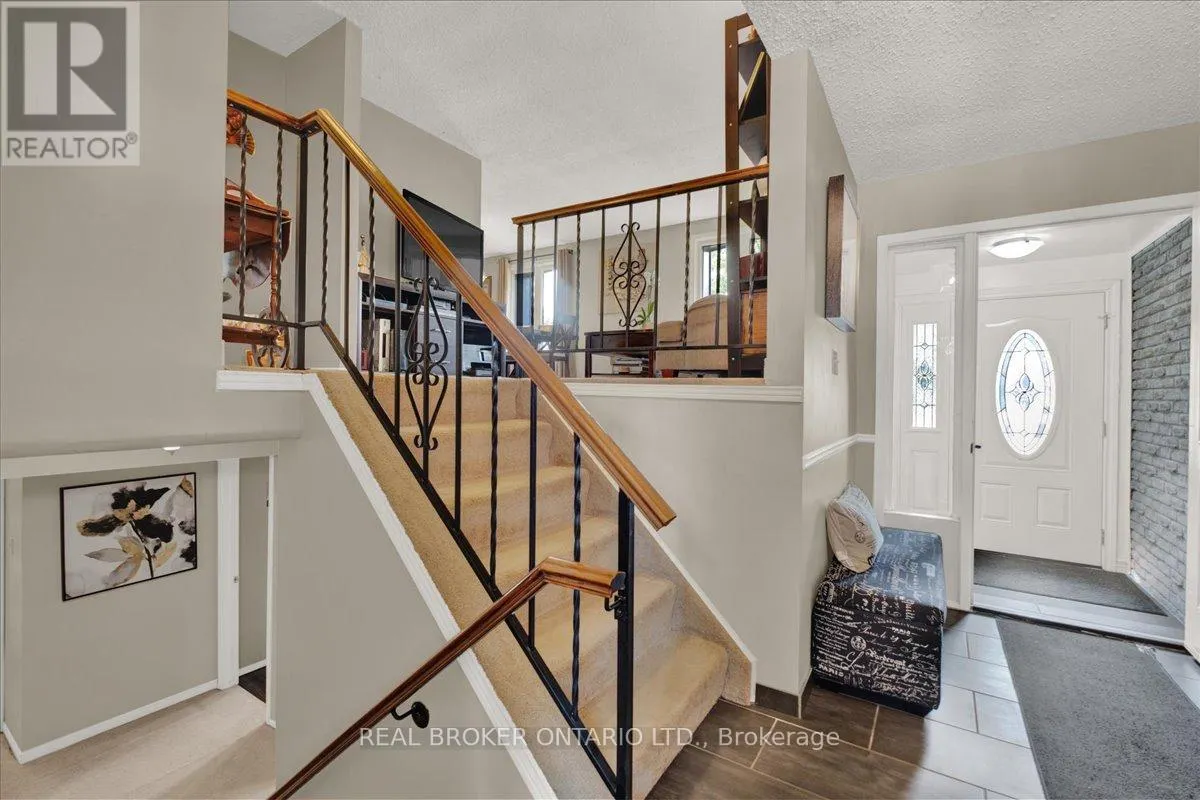 51 SOUTHGLEN ROAD