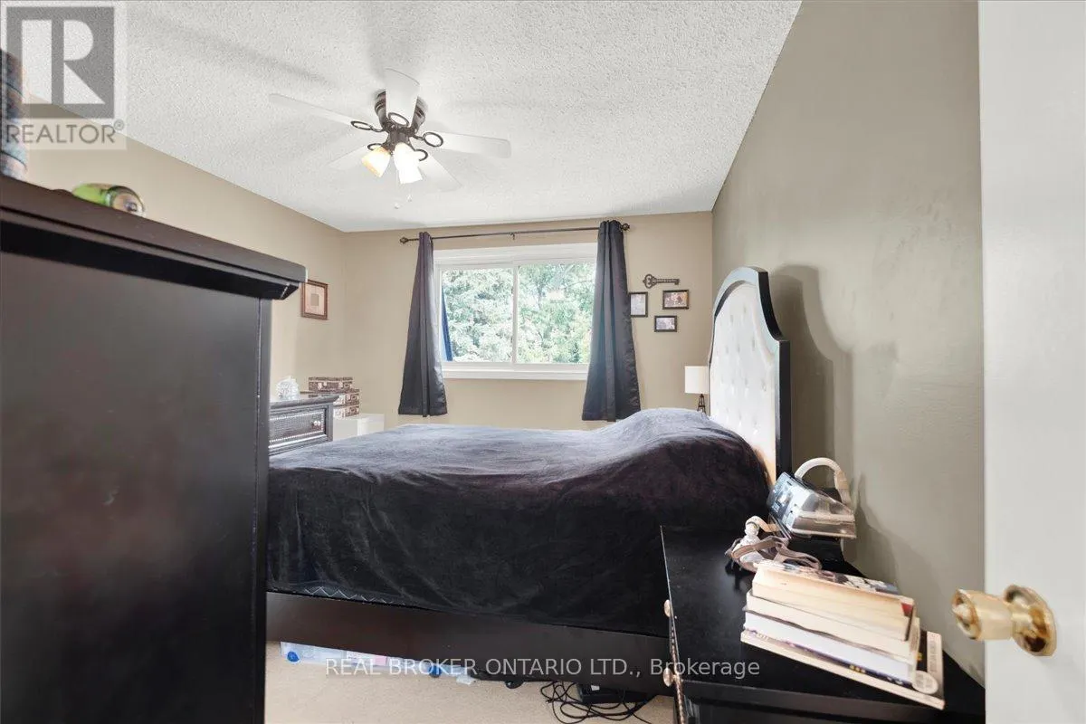 51 SOUTHGLEN ROAD