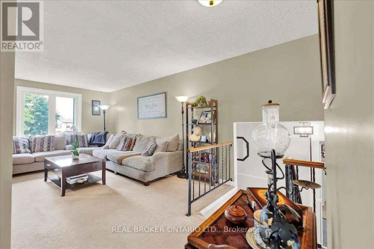 51 SOUTHGLEN ROAD