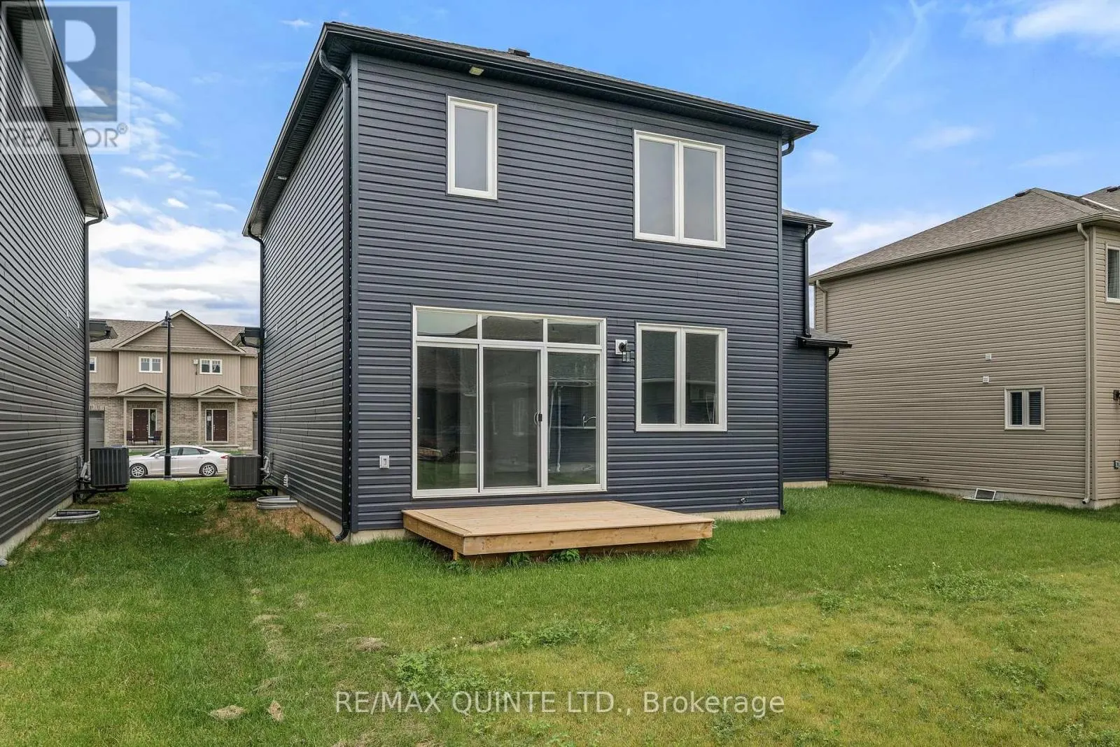 216 BEASLEY CRESCENT