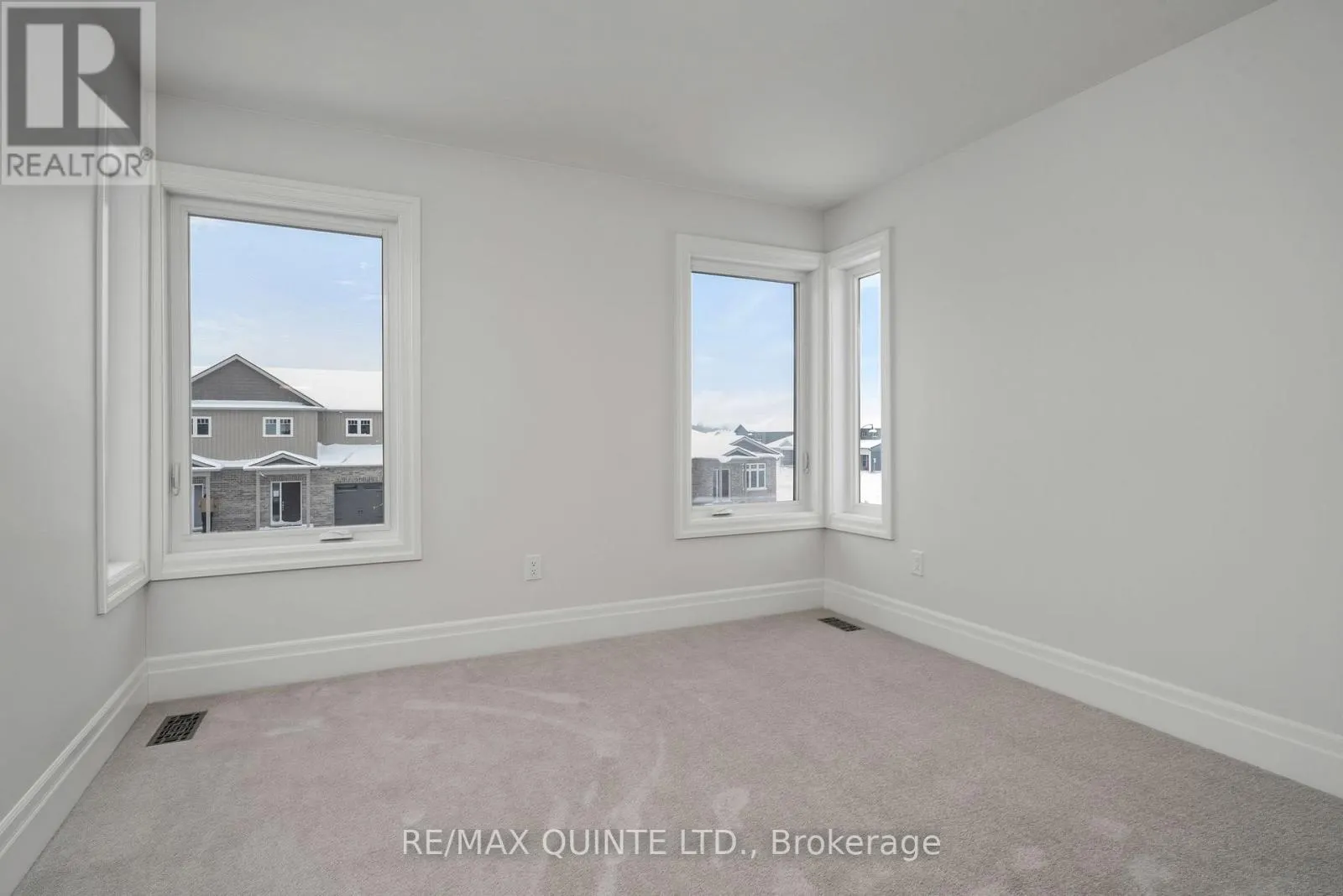 216 BEASLEY CRESCENT