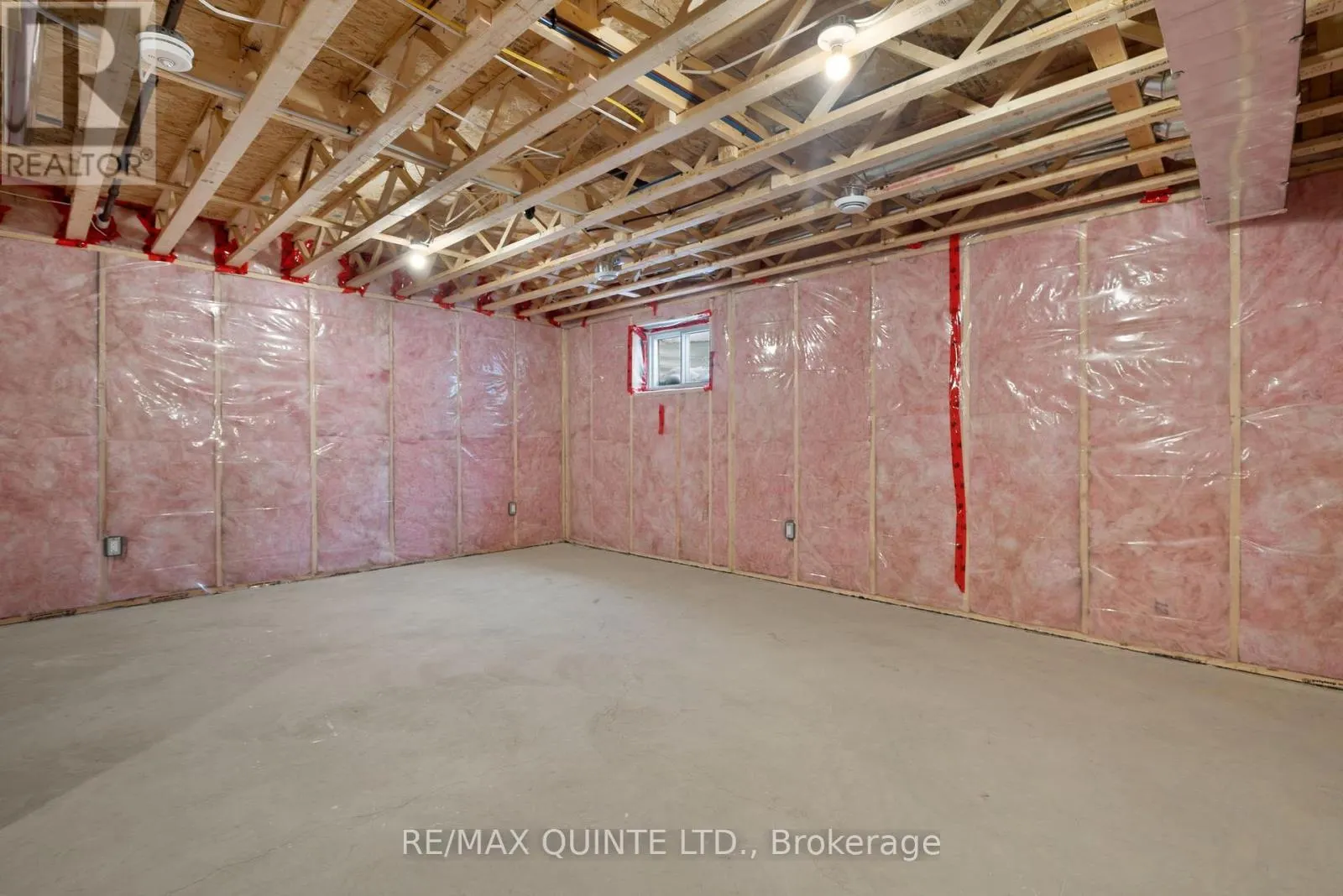 216 BEASLEY CRESCENT