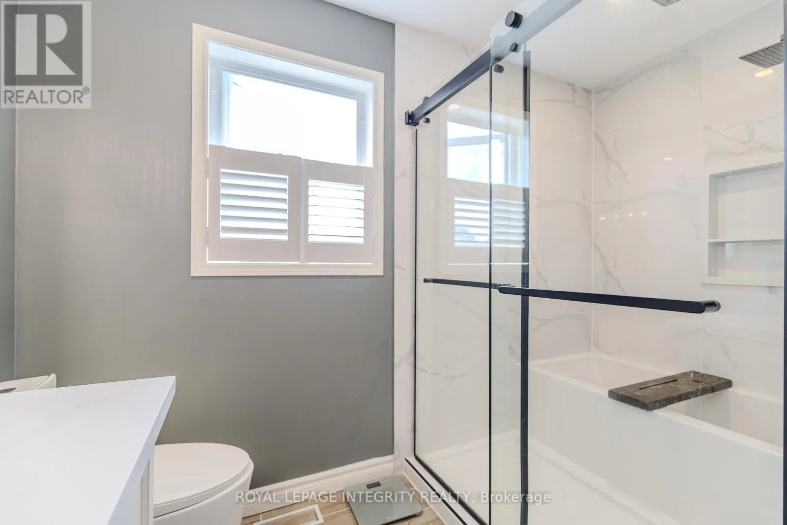 2123 ESPRIT DRIVE