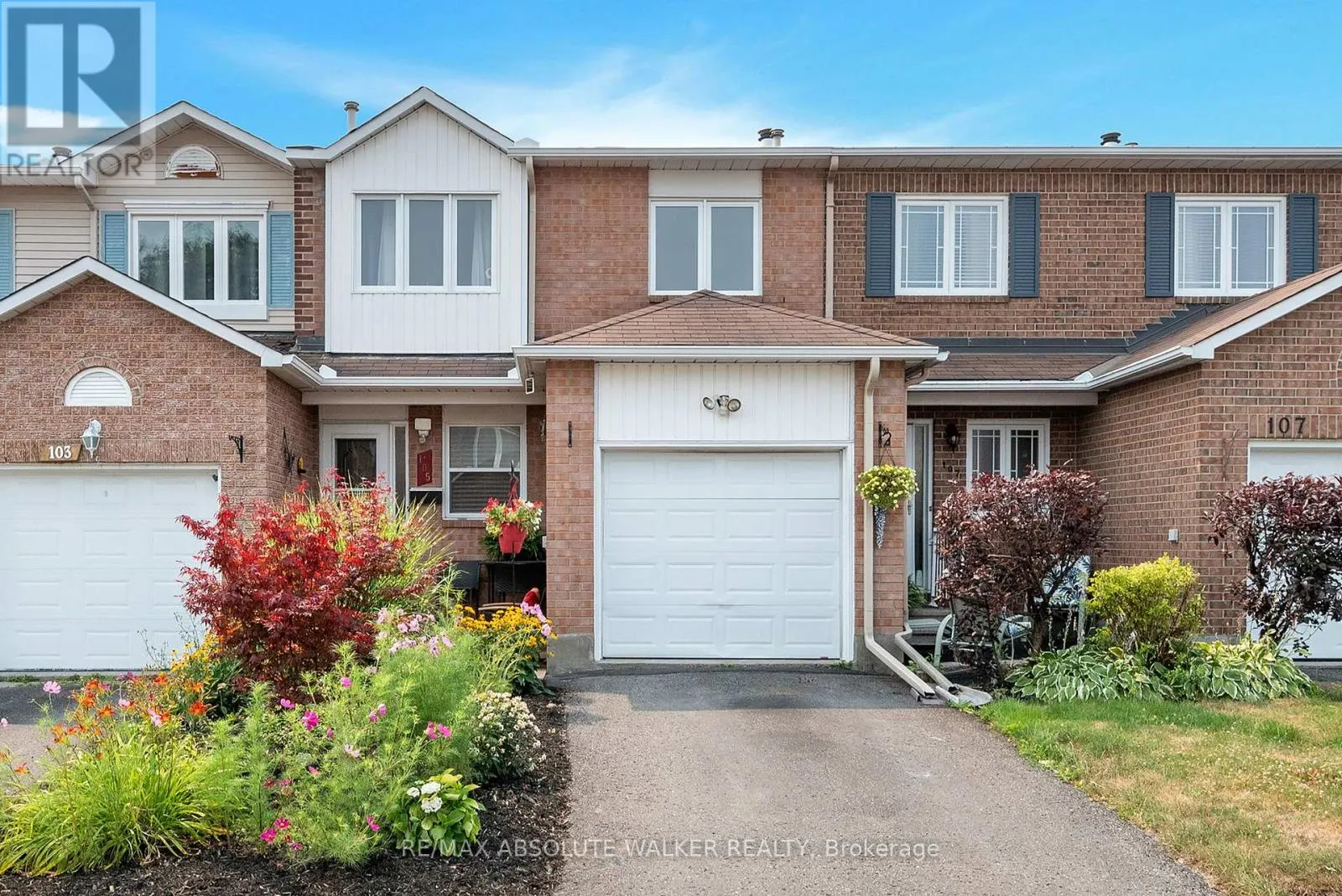52 - 105 CLAIBORNE WAY